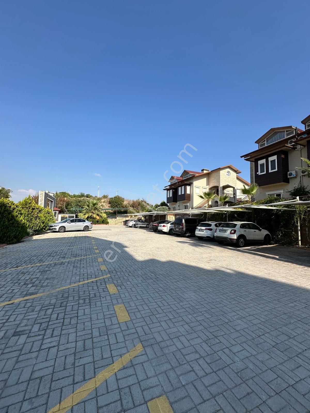 Türkler'de Denize Yakın, Eşyalı Ve İkamete Uygun Lüks 3+1 Villa - Görsel 23