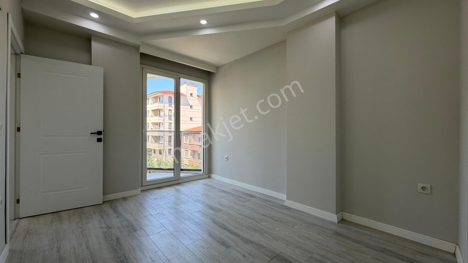 Tekirdağ Ortacami Mahallesinde Kiralık Lüx 1+1 Daire - Görsel 12