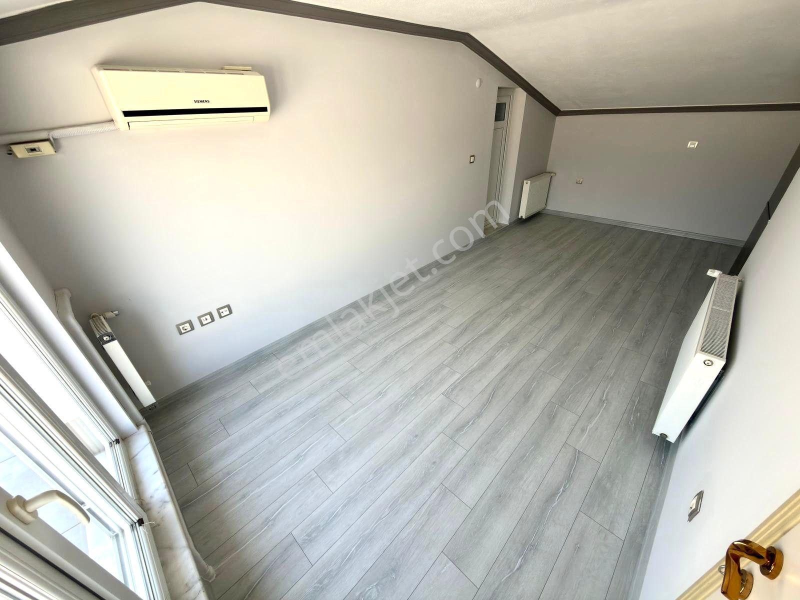 🏡 Referans'tan İkizçay'da Denize 200 Mt Geniş Teraslı Doğalgazlı 3+1 Dubleks - Görsel 18