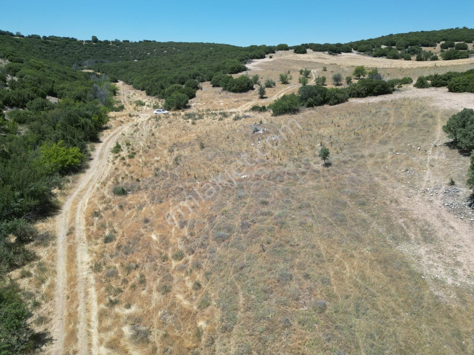 Favori'den Ulubey Kışla'da Müstakil 4478 M2 Kelepir - Görsel 3