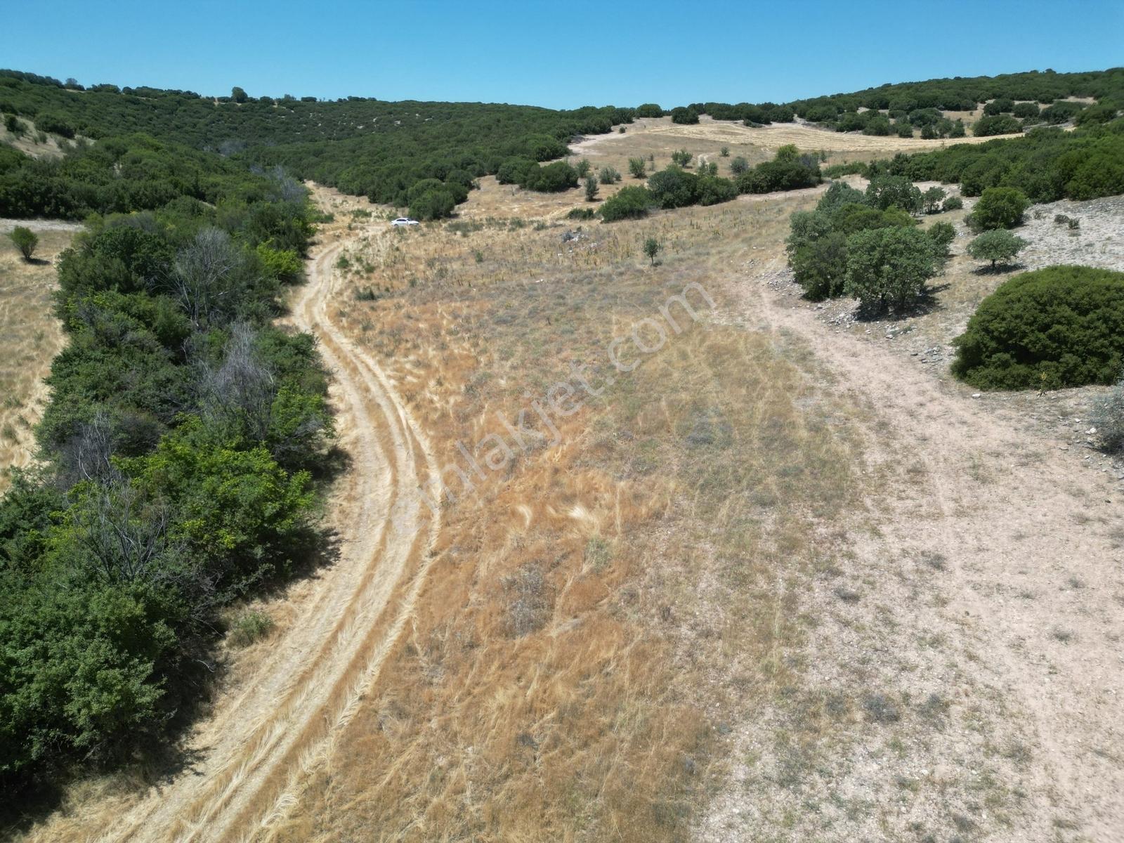 Favori'den Ulubey Kışla'da Müstakil 4478 M2 Kelepir - Görsel 23