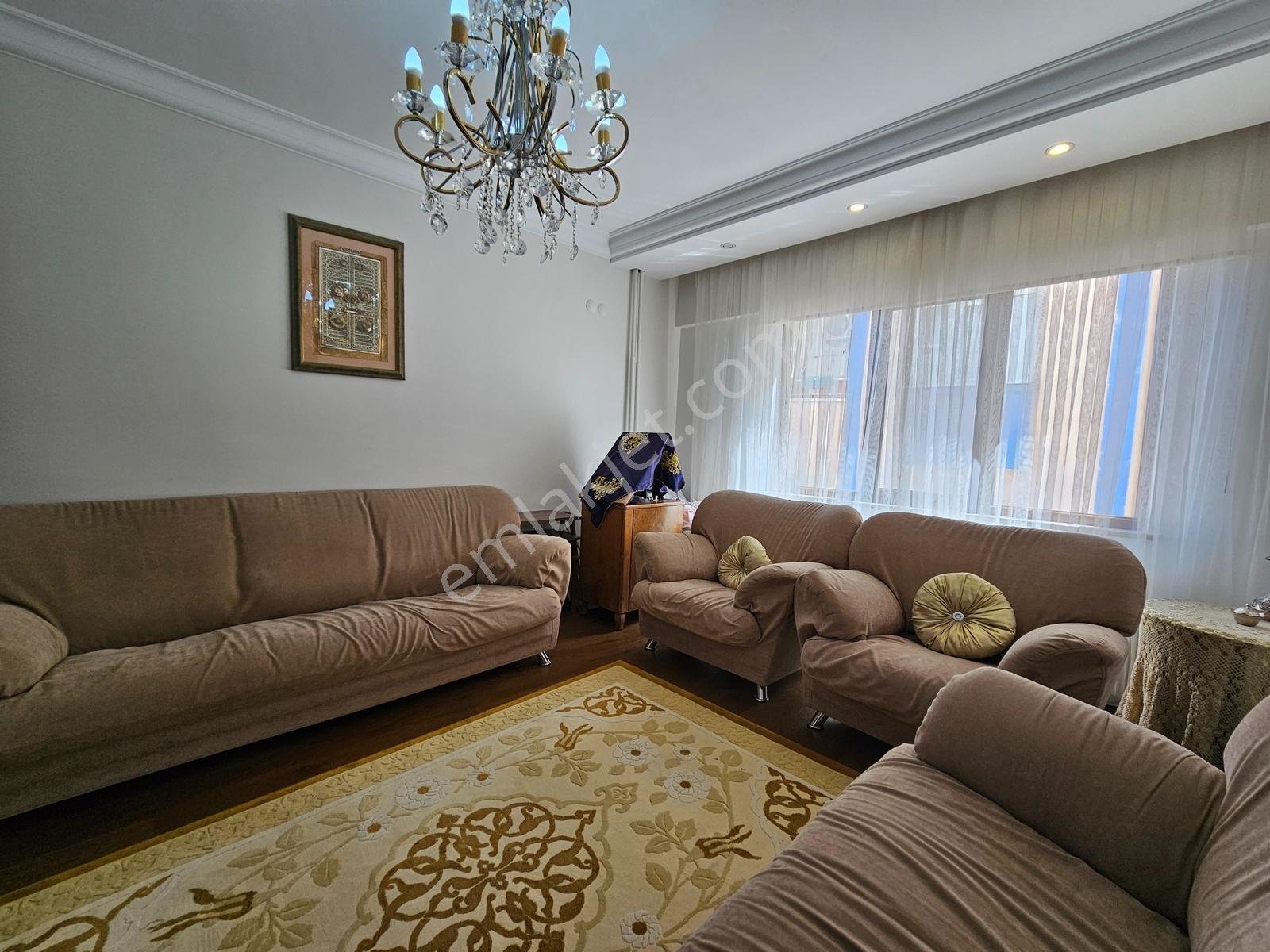 Çaybaşı'nda Tamamen Yenilenmiş Özel Tasarım 3+1 Lüks Daire - Görsel 33