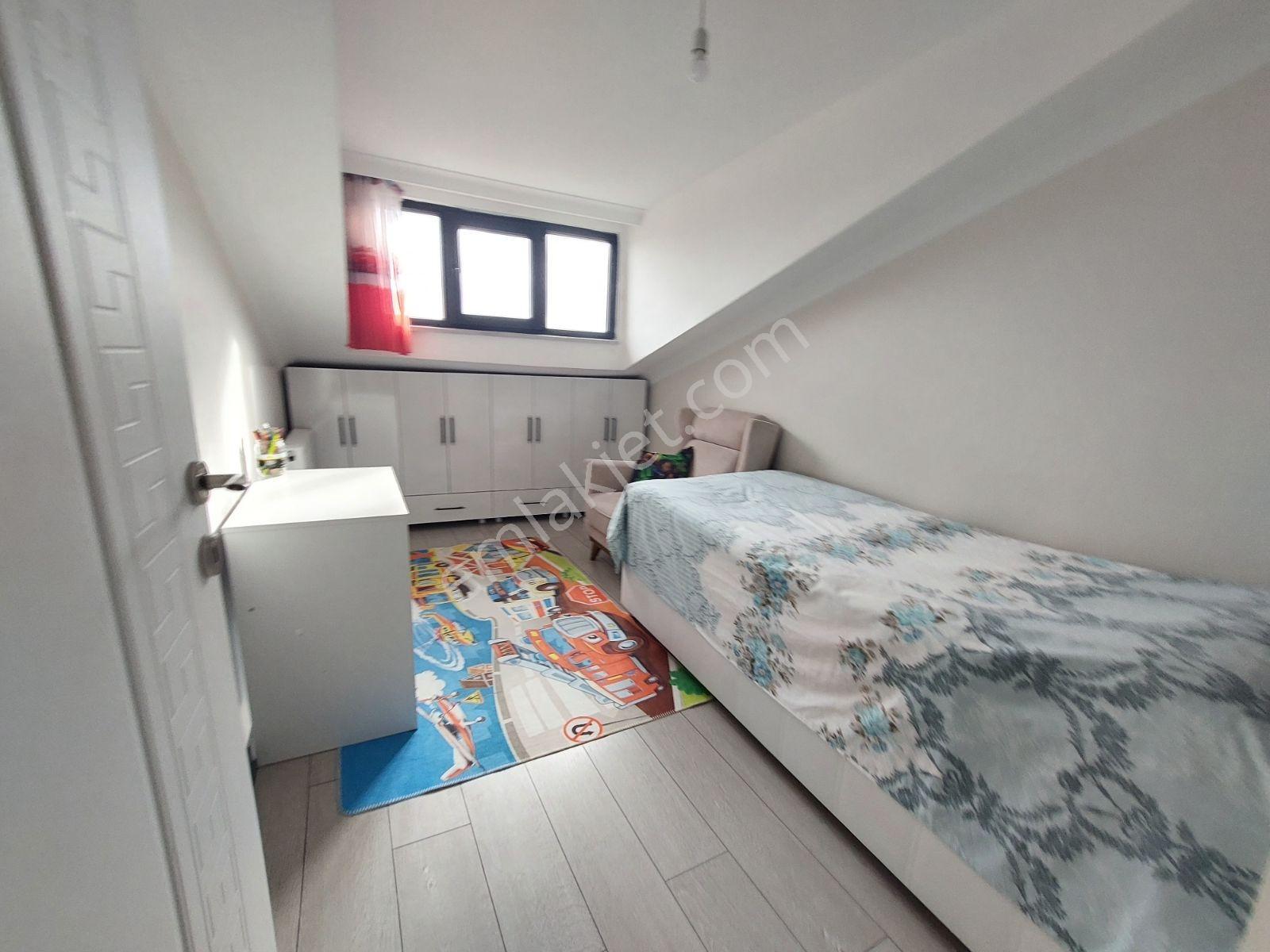 Arzu Emlaktan Gazi Mah 4 Yaşında 4+2 Lüks Satılık Dubleks Daire - Görsel 10