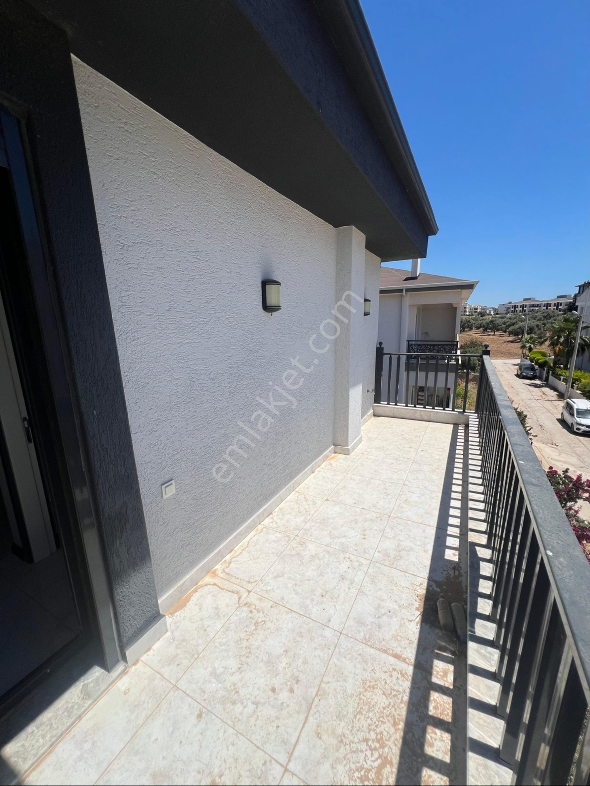 Deniz Manzaralı Satılık Villa - Görsel 20