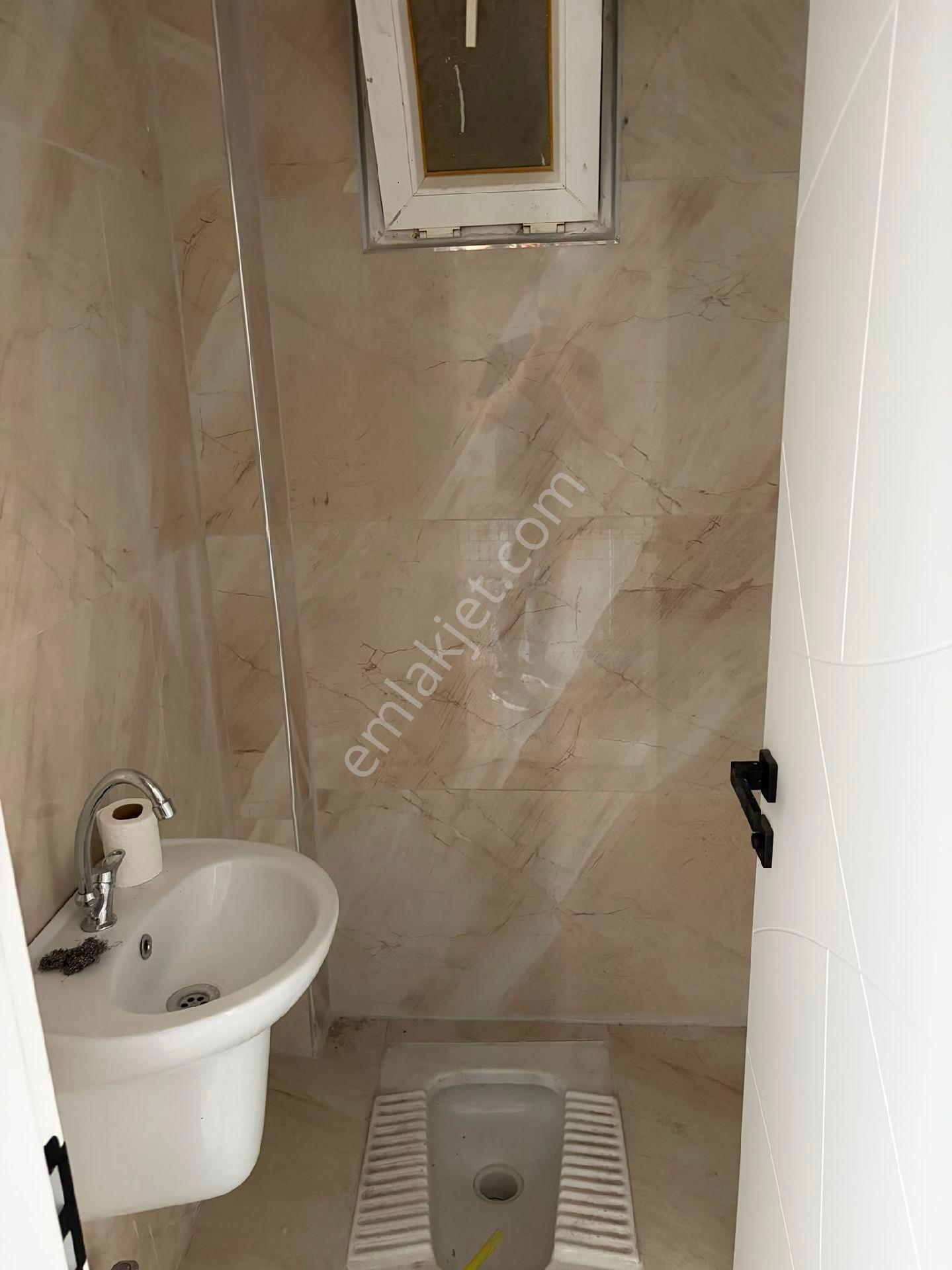 Samsun Atakum Mevlana Mahallesi'nde Asansörlü 5.kat 3+1 Kiralık Daire - Görsel 2