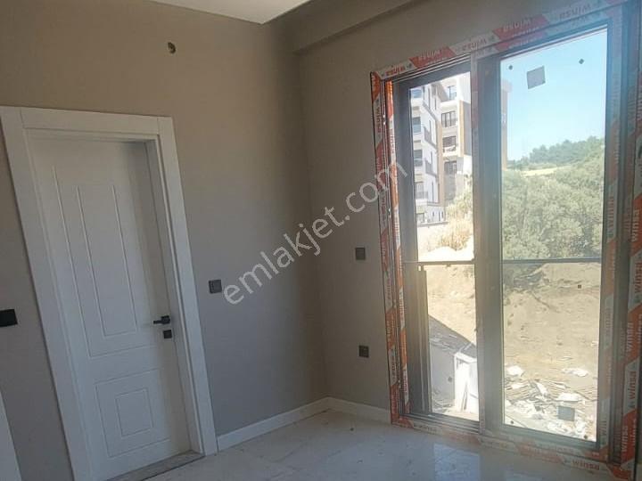 Kuşadası Kirazlı Yolu Üzeri, 2+1 Sıfır Daire Ebeveyn Banyolu - Görsel 2