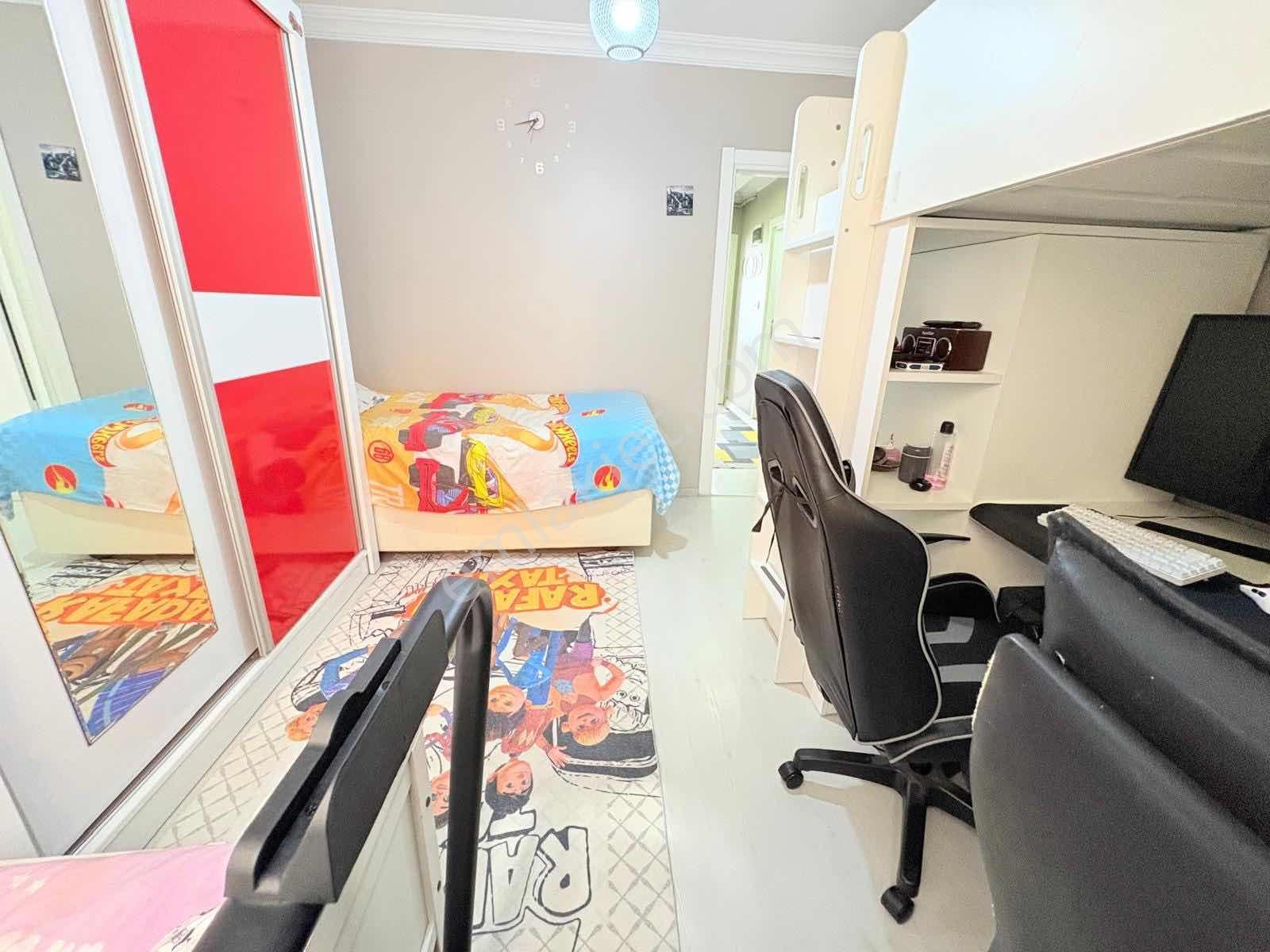 Arzu Emlaktan Gazi Mah. Asansörlü 2+1 90 M2 Satılık Daire - Görsel 42