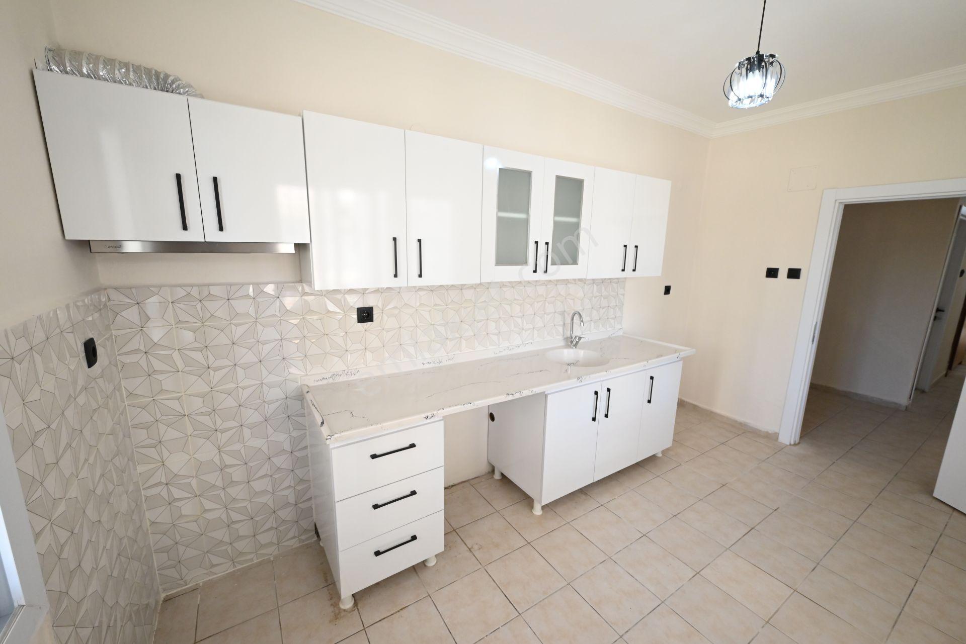 Üstünkent'ten Çiftlikköy Merkezde İçi Yenilenmiş Geniş 2+1 Daire - Görsel 15