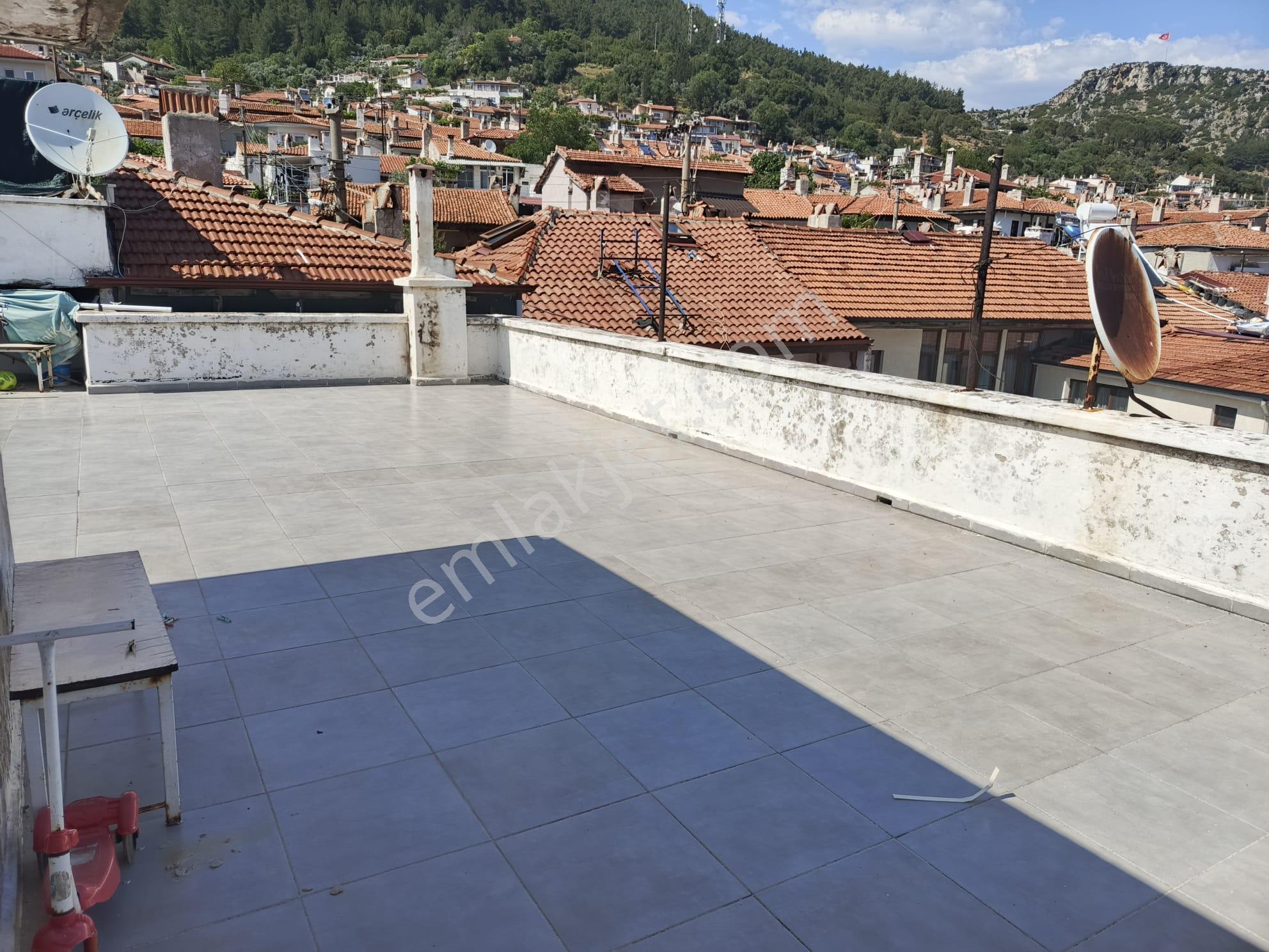 Muğla Merkez Musluhittin De 2 Katlı 2 Daireli Satılık Komple Bina - Görsel 7