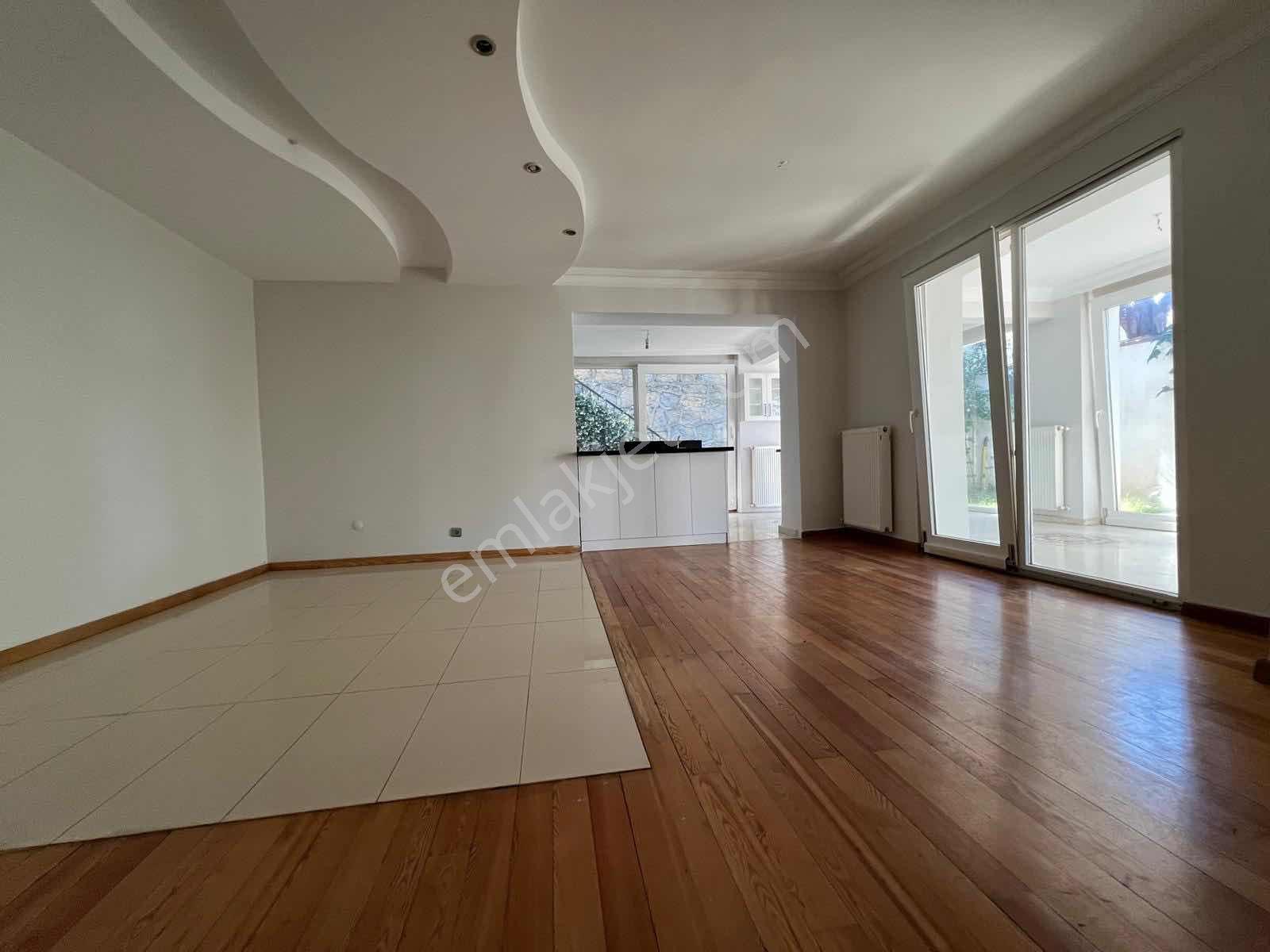 Üsküdar Çengelköy Ata 2 Sitesinde 2+1 Bahçeli Villa Katı - Görsel 14