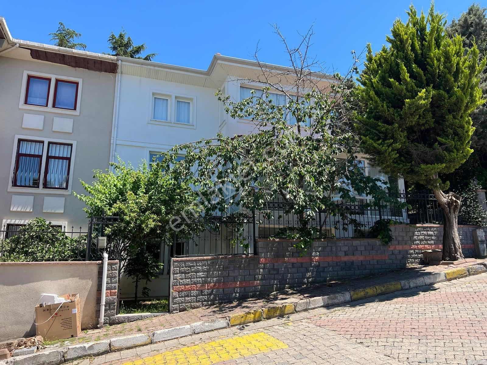 Üsküdar Çengelköy Ata 2 Sitesinde 2+1 Bahçeli Villa Katı - Görsel 6
