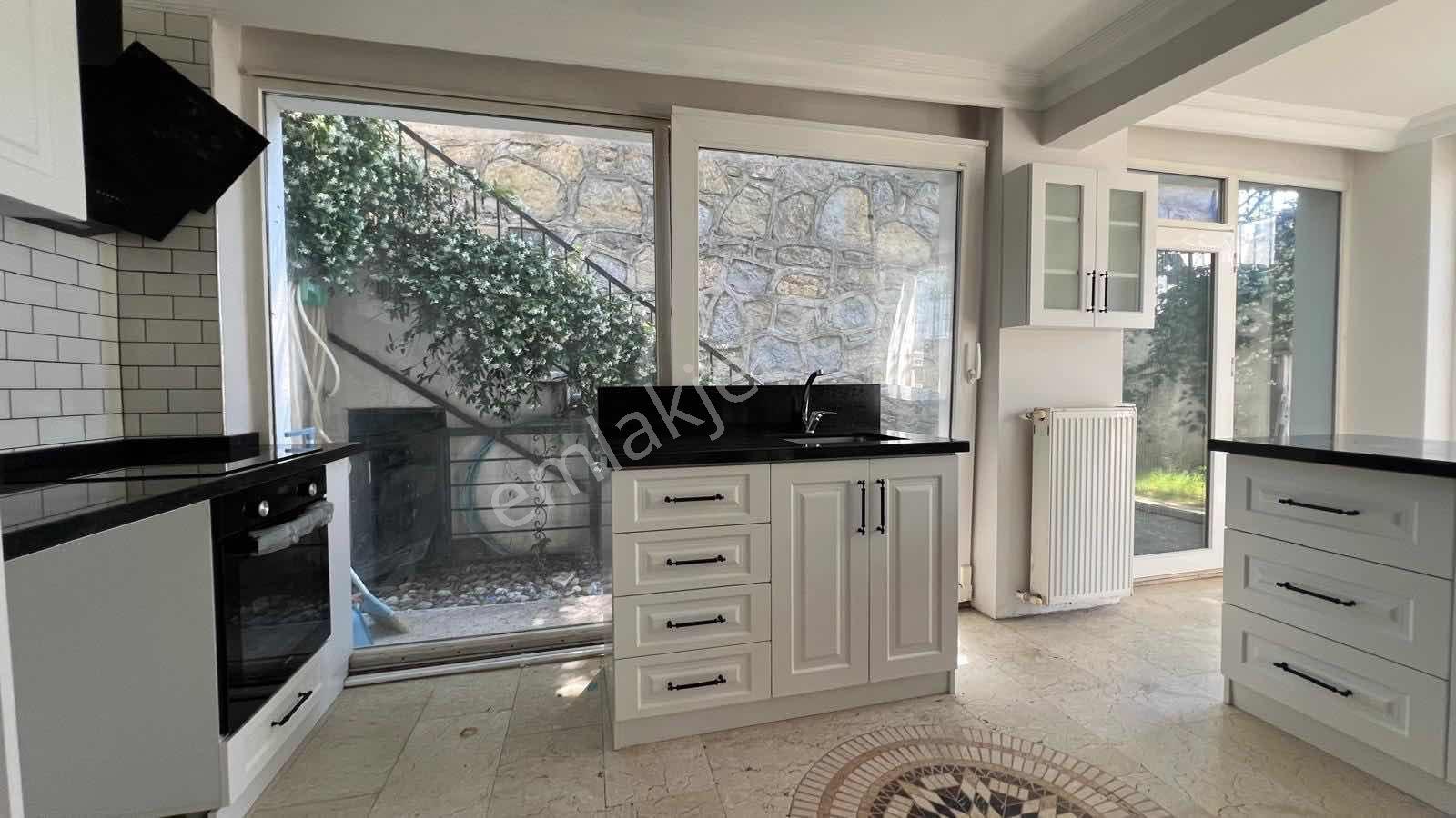 Üsküdar Çengelköy Ata 2 Sitesinde 2+1 Bahçeli Villa Katı - Görsel 15