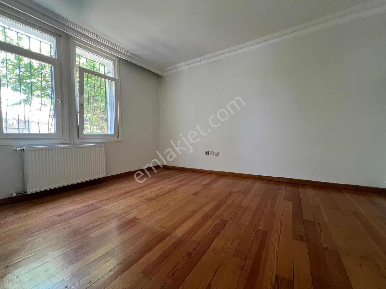 Üsküdar Çengelköy Ata 2 Sitesinde 2+1 Bahçeli Villa Katı - Görsel 12