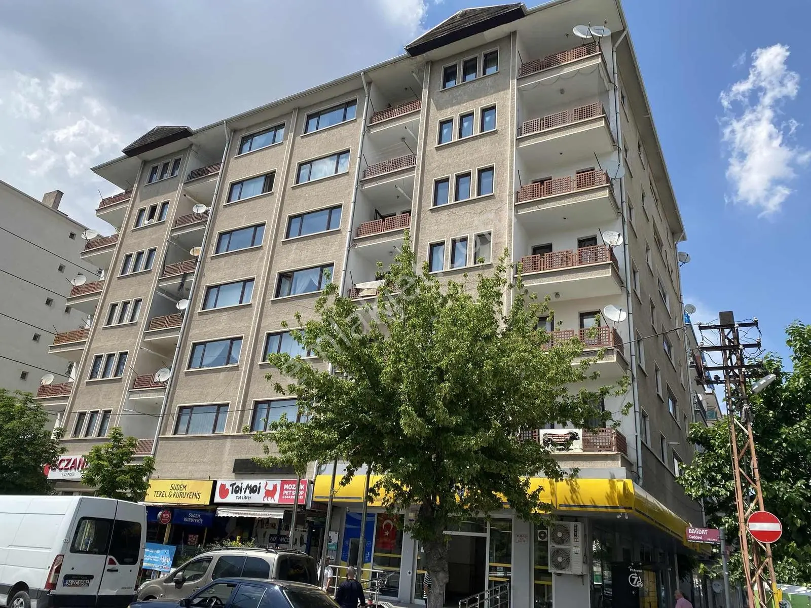 Kuzey Emlak'tan Bağımsız Salon Merkezi Isıtma&otopark&asansörlü