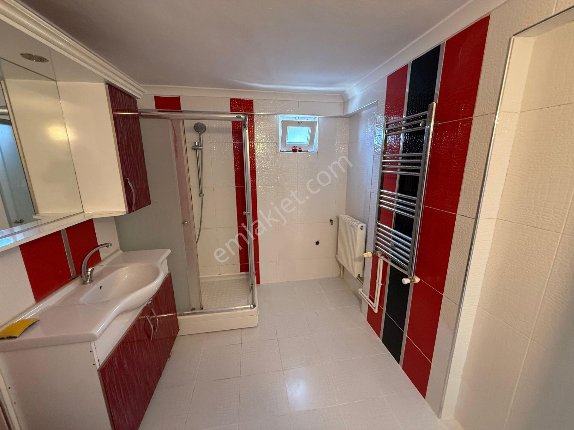 Re/max İnci'den Toygar Mah. Damla Sitesinde Geniş Kiralık 2+1 Daire - Görsel 18