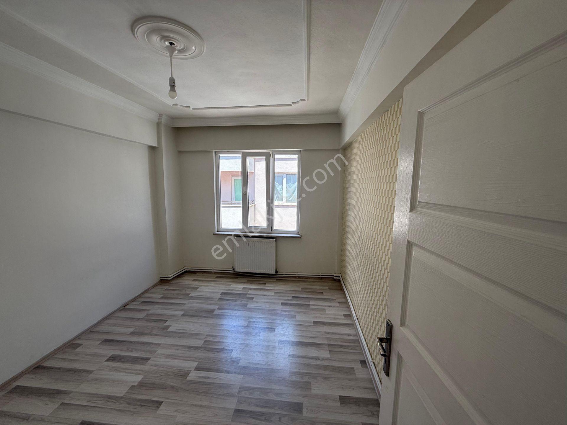 Re/max İnci'den Toygar Mah. Damla Sitesinde Geniş Kiralık 2+1 Daire - Görsel 9