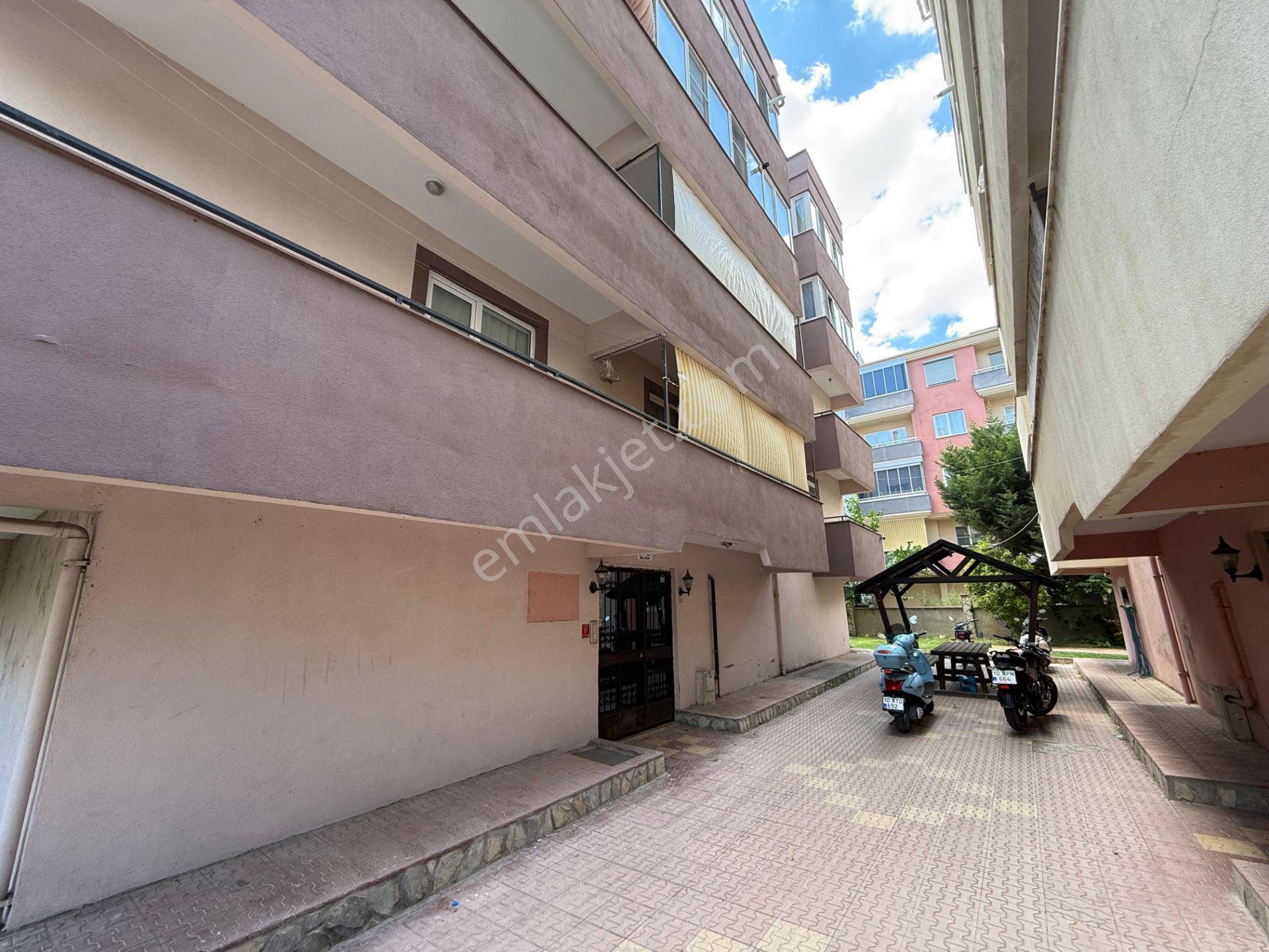 Re/max İnci'den Toygar Mah. Damla Sitesinde Geniş Kiralık 2+1 Daire - Görsel 23