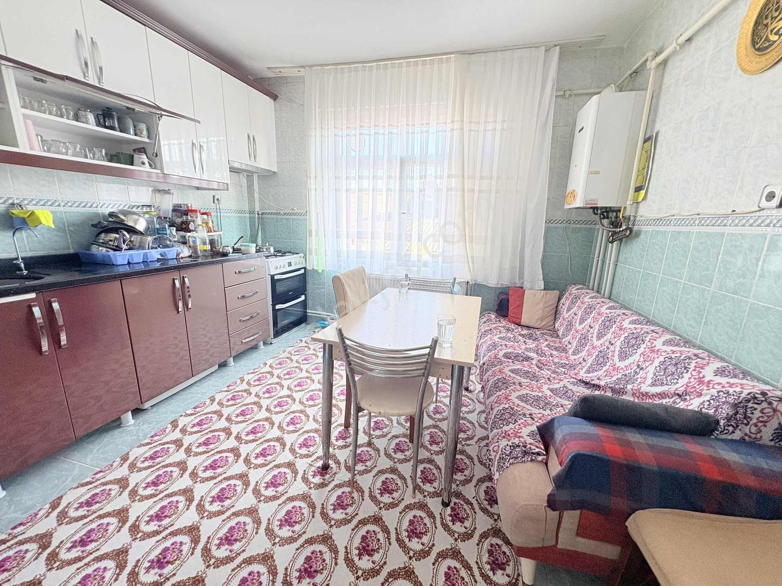 Arzu Emlak'tan Satılık Kat Mülkiyetli 102 M2 2+1 Balkonlu Daire - Görsel 18