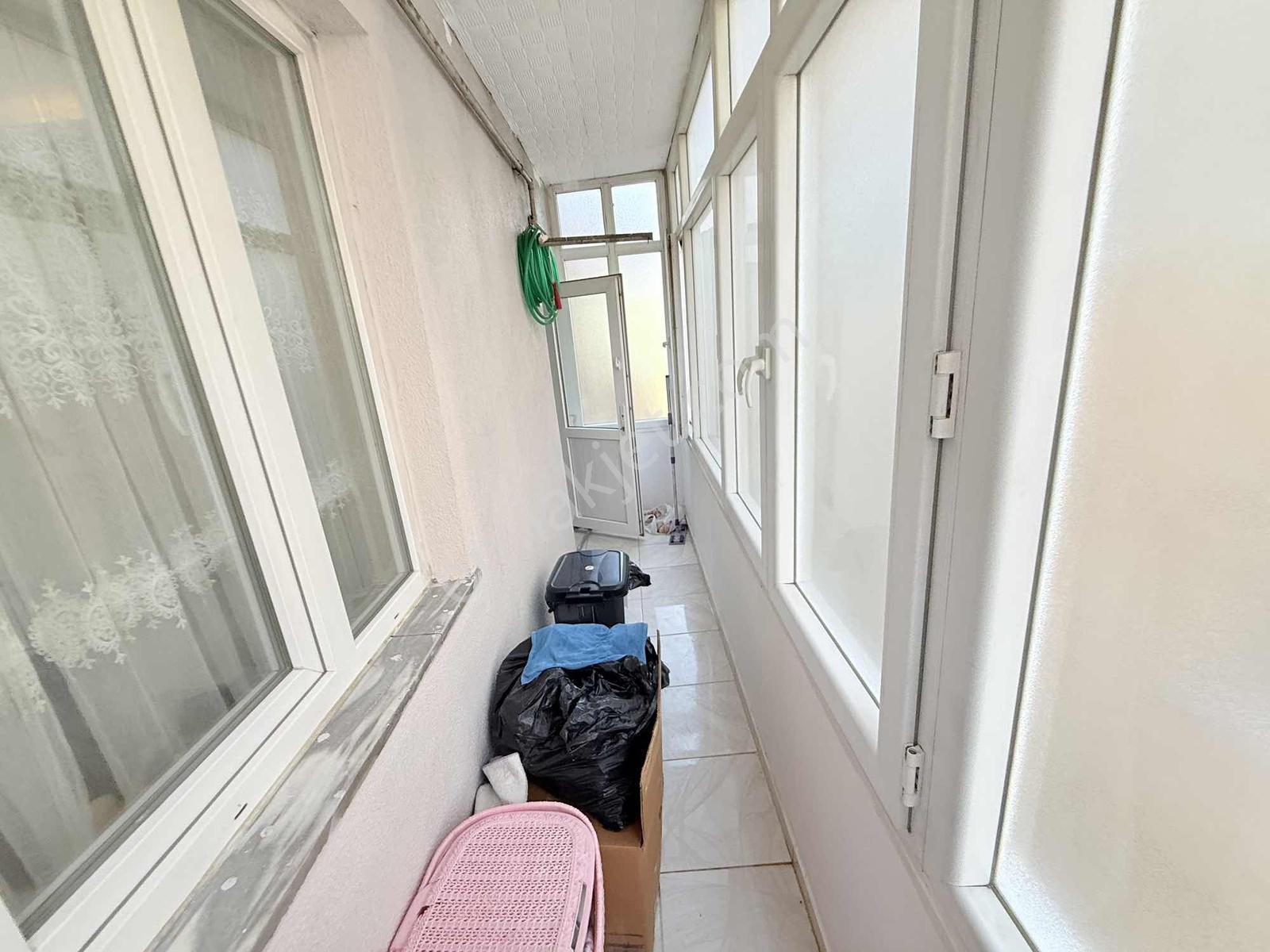Arzu Emlak'tan Satılık 2+1 90 M2 Balkonlu Ara Kat Daire - Görsel 12
