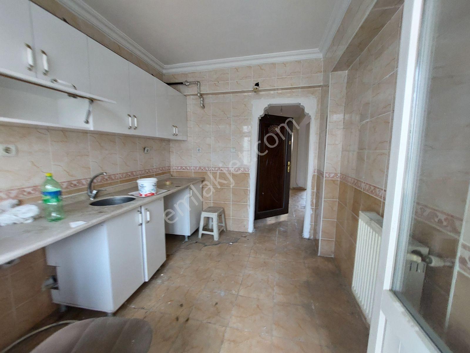 Arzu Emlaktan Zübeydehanım Mah. Kiralık 2+1 Daire - Görsel 30