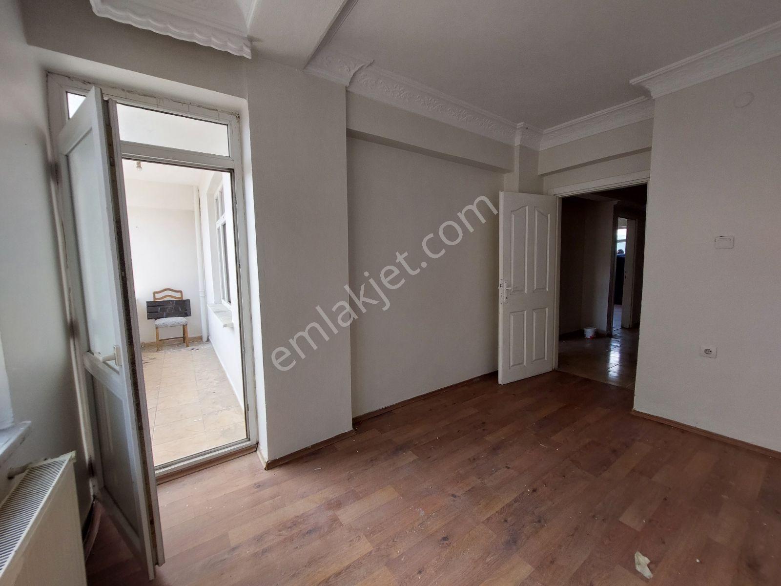 Arzu Emlaktan Zübeydehanım Mah. Kiralık 2+1 Daire - Görsel 34