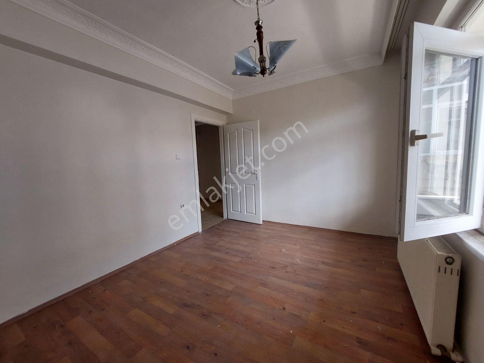 Arzu Emlaktan Zübeydehanım Mah. Kiralık 2+1 Daire - Görsel 25