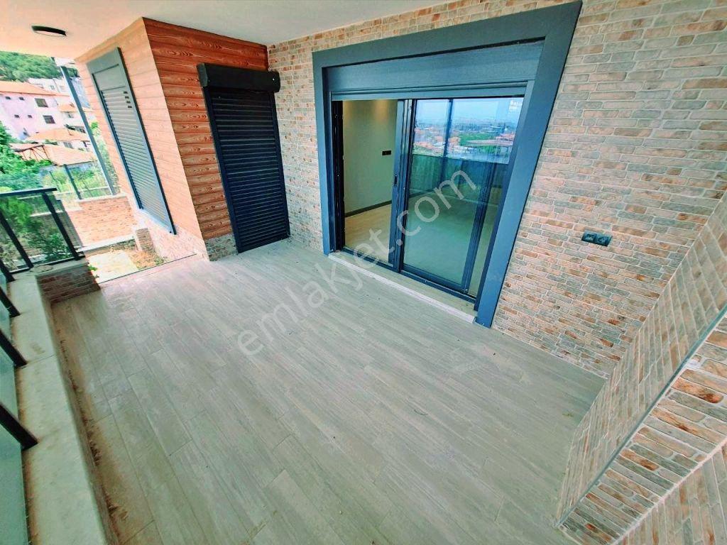 Uytundan Kadıköyde Körfez Manzaralı Devasa Müstakil 6+1villa - Görsel 30