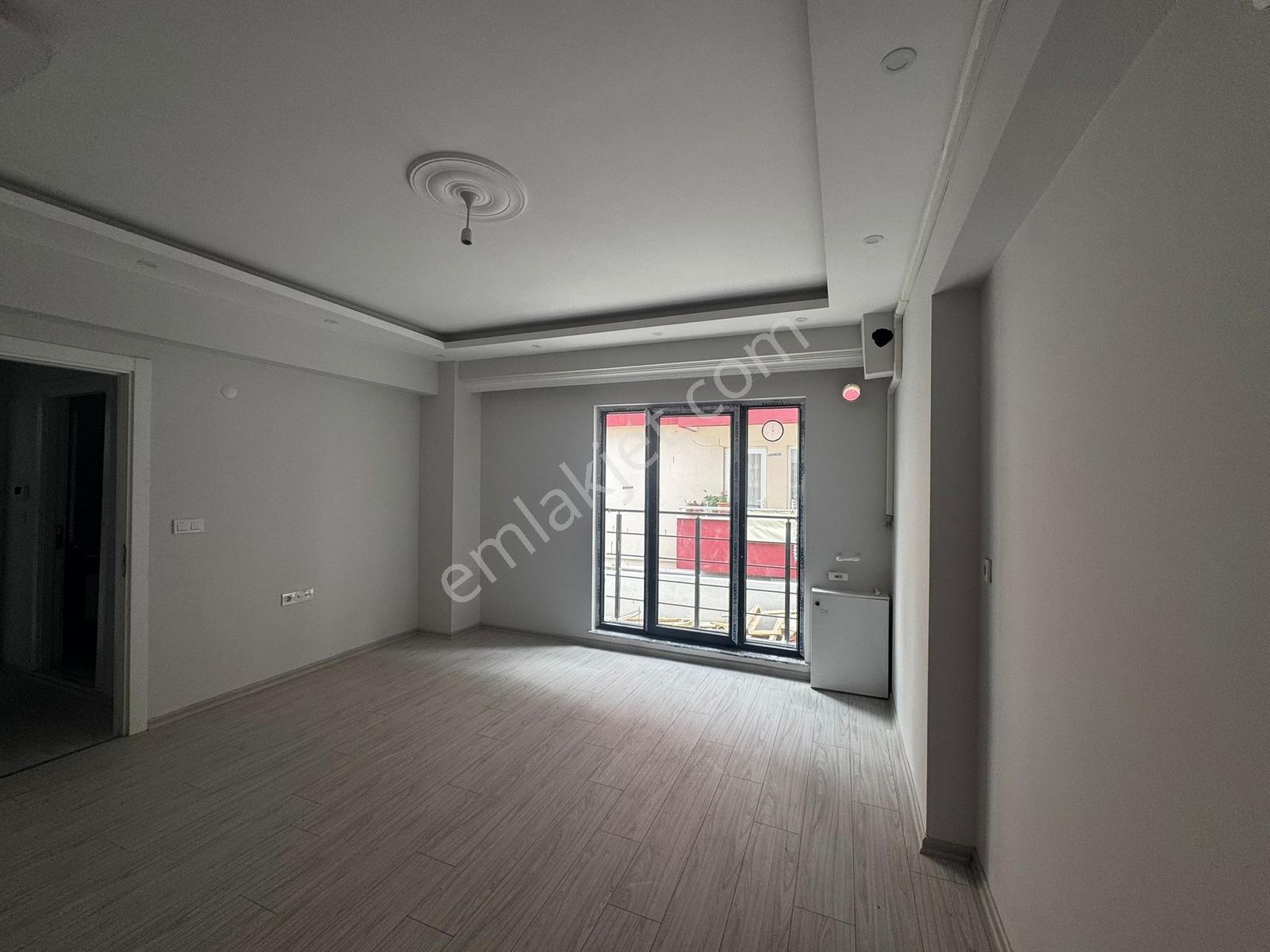 Çanakkale Merkez Stadyum Mevki Kiralık 1+1 Daire - Görsel 13