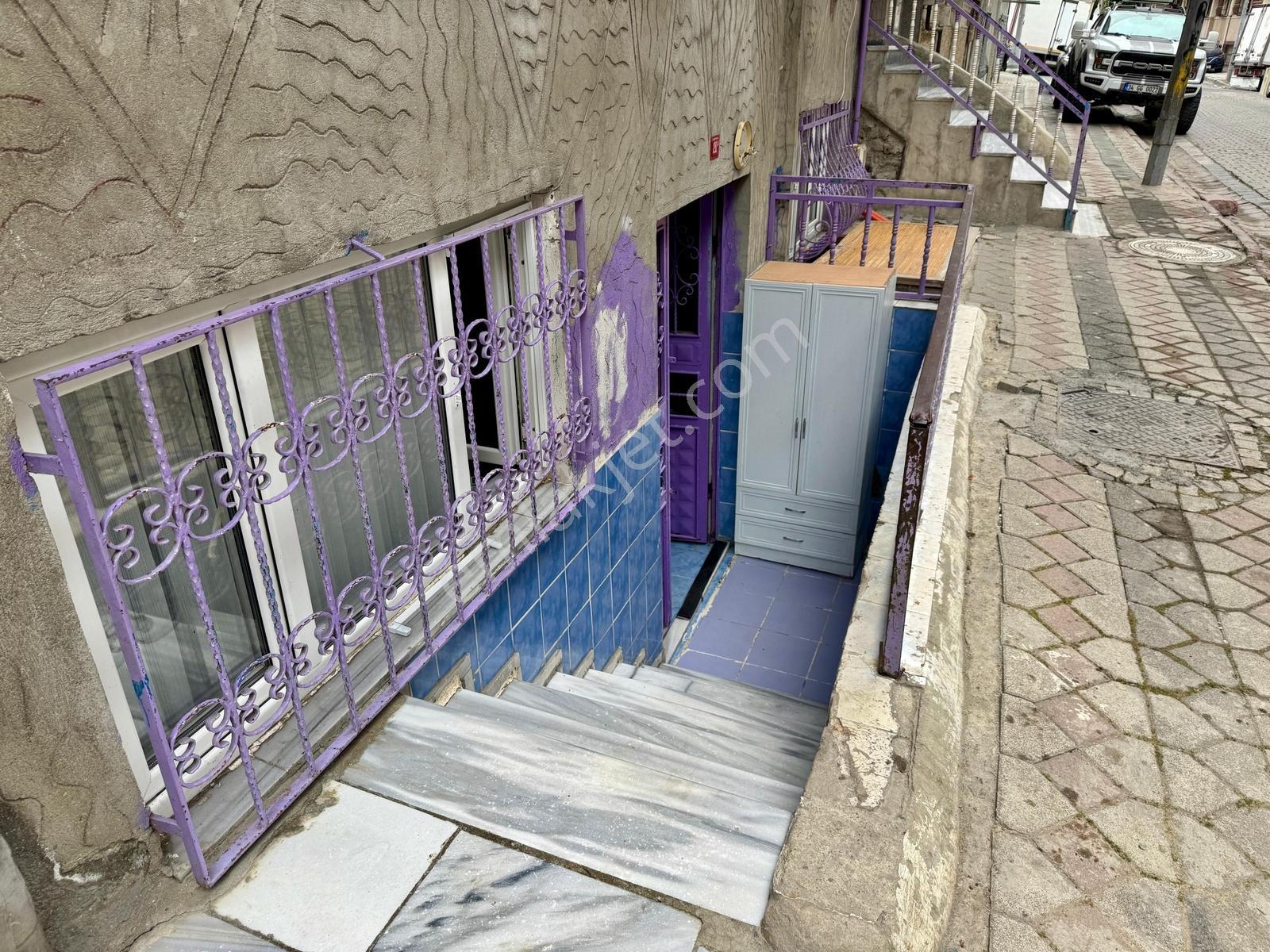 50.yıl Mahallesinde Metroya Yakın Satılık 125 M² Geniş 2+1 Daire - Görsel 18