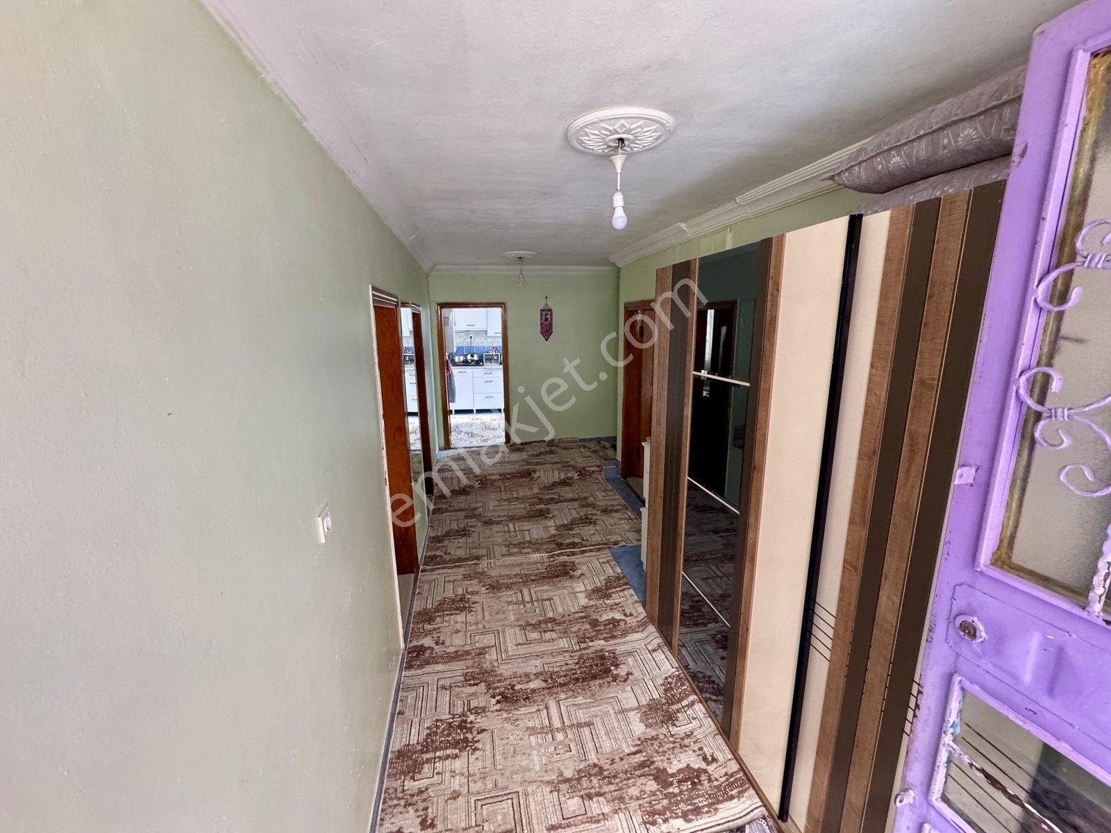 50.yıl Mahallesinde Metroya Yakın Satılık 125 M² Geniş 2+1 Daire - Görsel 9