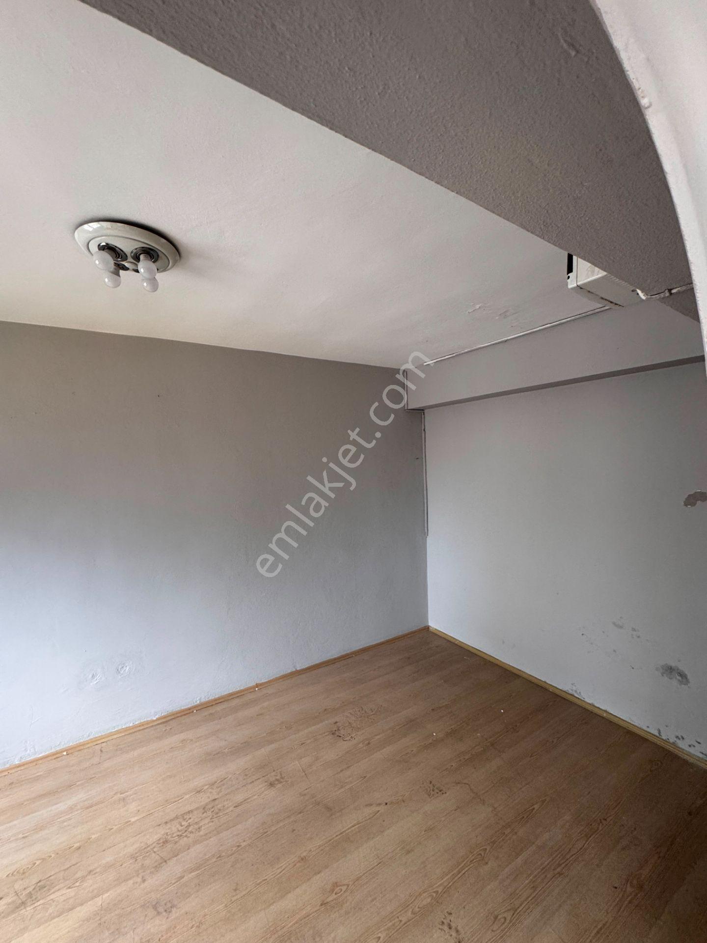 Şehrin Kalbinde, Asansörlü Binada Kiralık 1+1 Fırsat Ofis! - Görsel 6