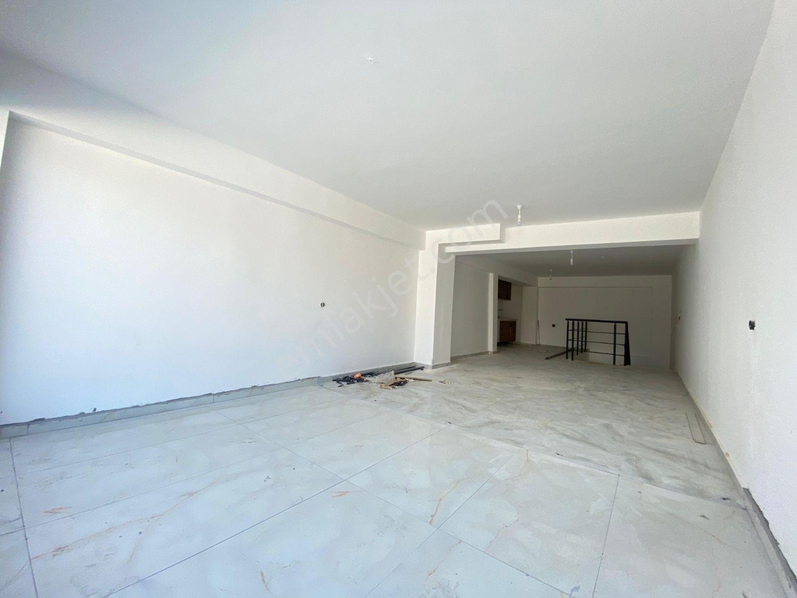 Fevziçakmak Mahallesi'nde Cadde Üstü 3 Katlı 180 M² Dükkan - Görsel 5