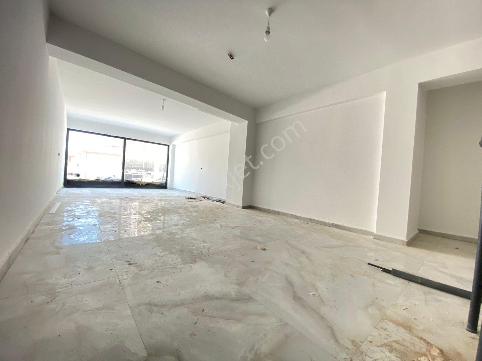 Fevziçakmak Mahallesi'nde Cadde Üstü 3 Katlı 180 M² Dükkan - Görsel 3