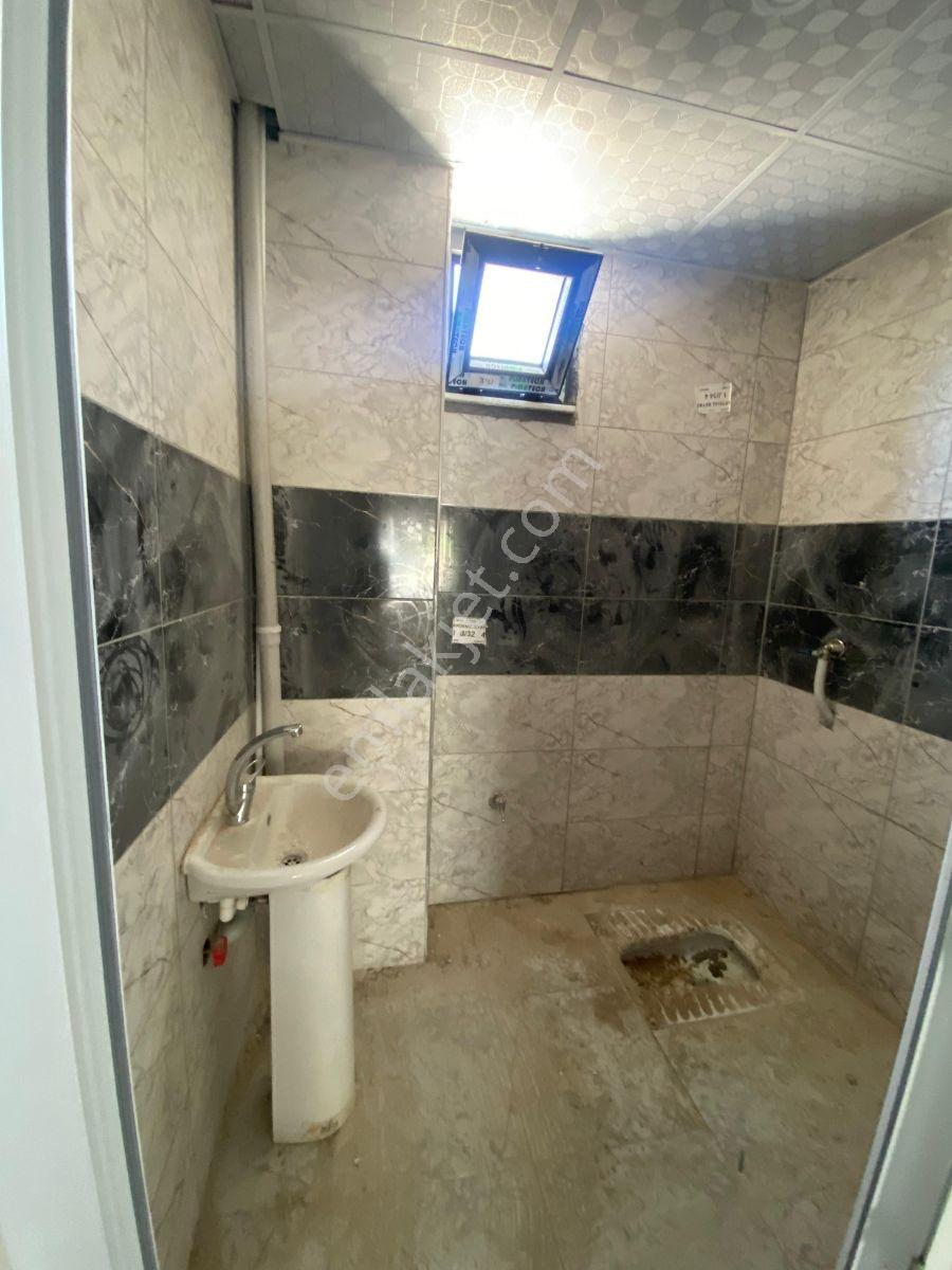 Fevziçakmak Mahallesi'nde Cadde Üstü 3 Katlı 180 M² Dükkan - Görsel 9