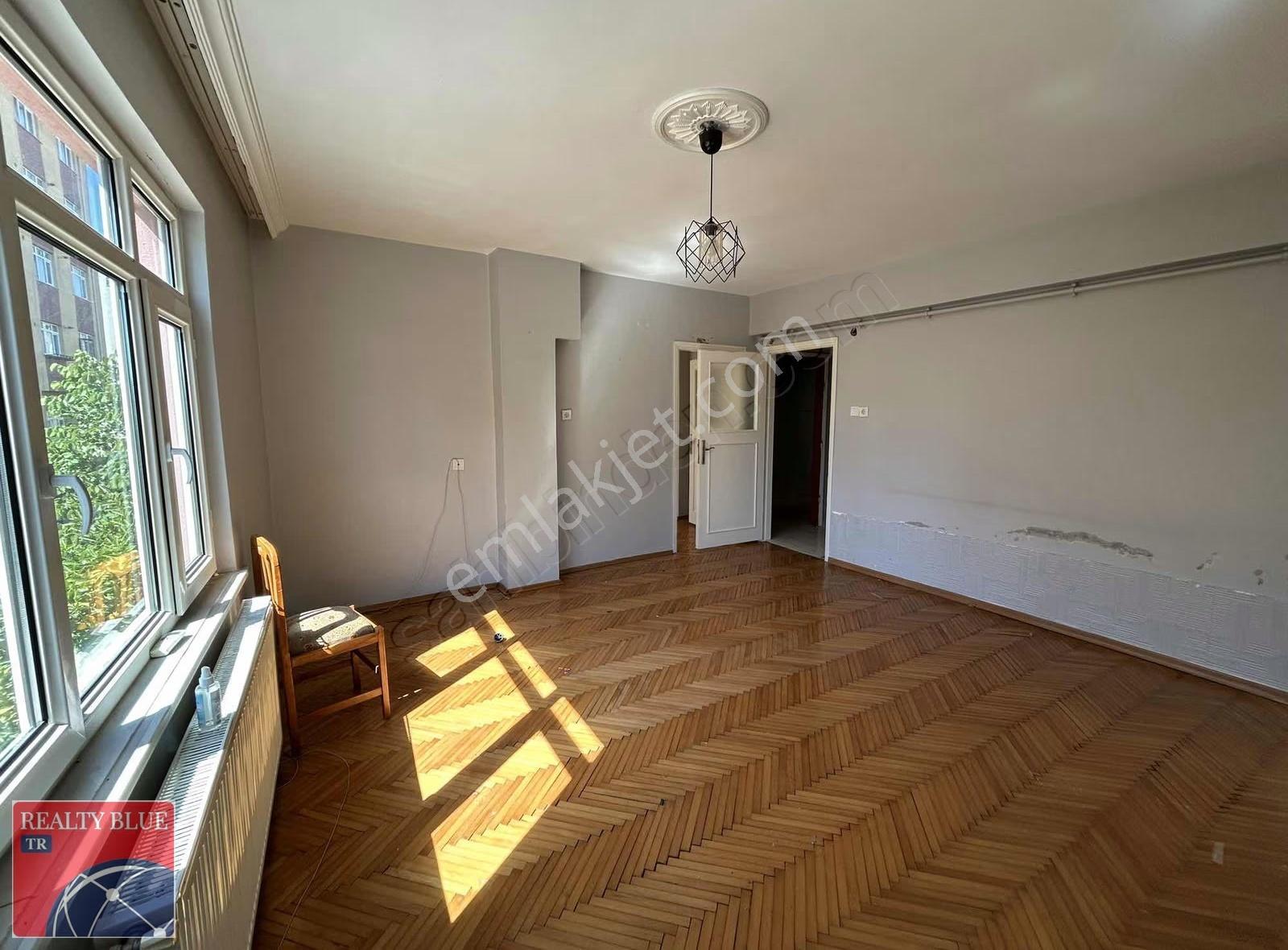 Pendik Kavakpınar Mh. Çift Balkonlu Az Katlı Kiralık 5+2 Daire - Görsel 12