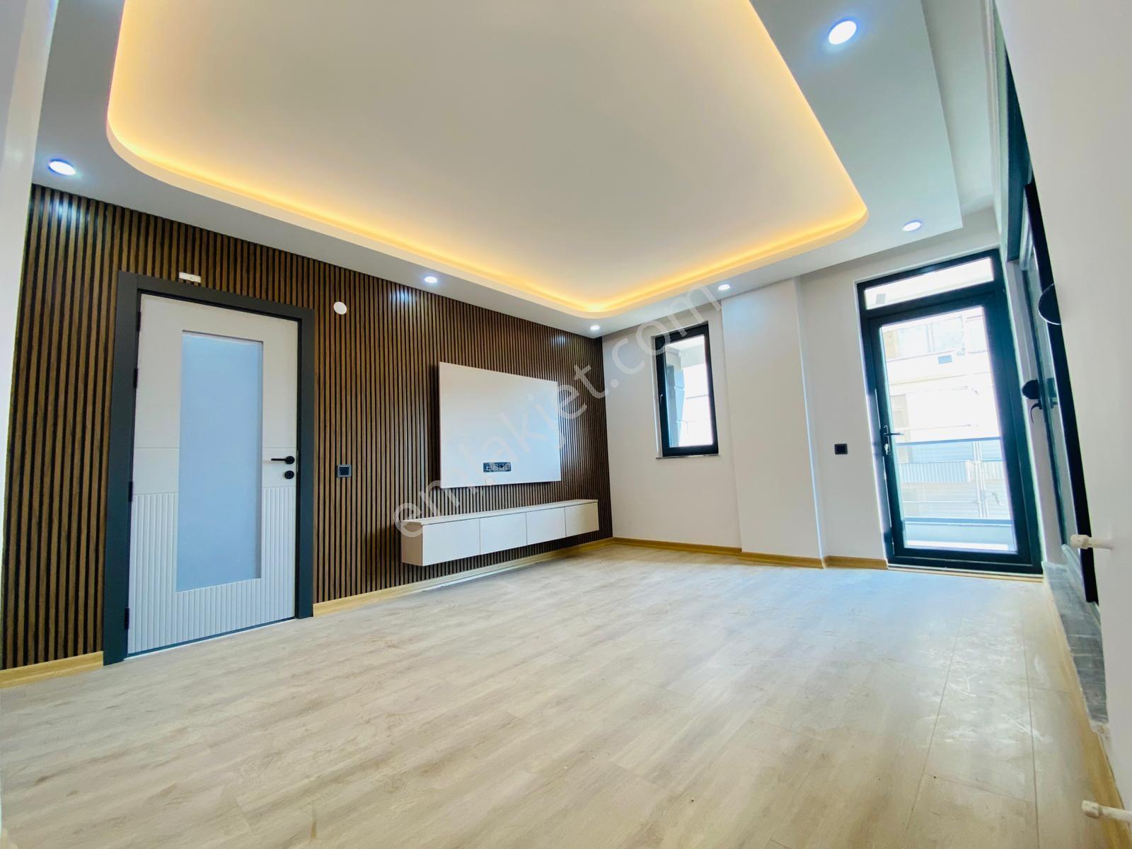 Varsak Karşıyaka Site'de Asansörlü 2.kat 2+1 100 M² Lüks Daire