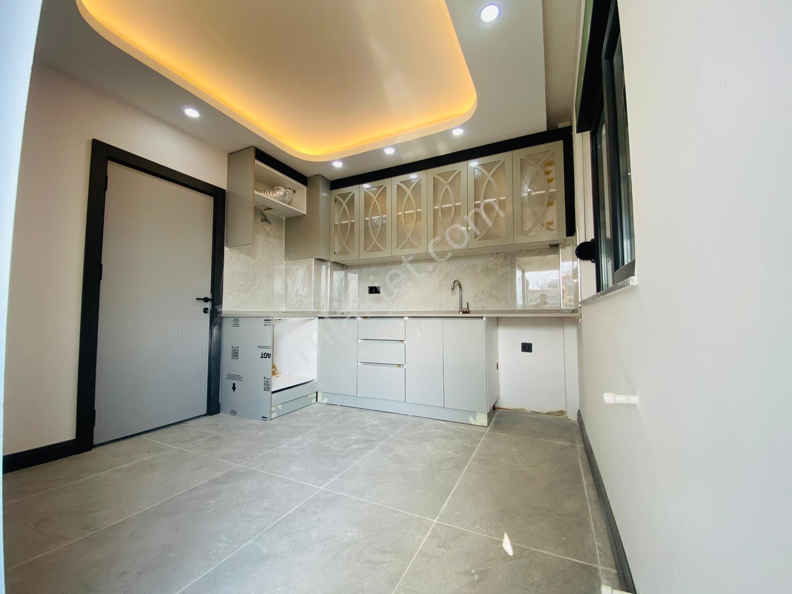 Varsak Karşıyaka Site'de Asansörlü 2.kat 2+1 100 M² Lüks Daire - Görsel 2