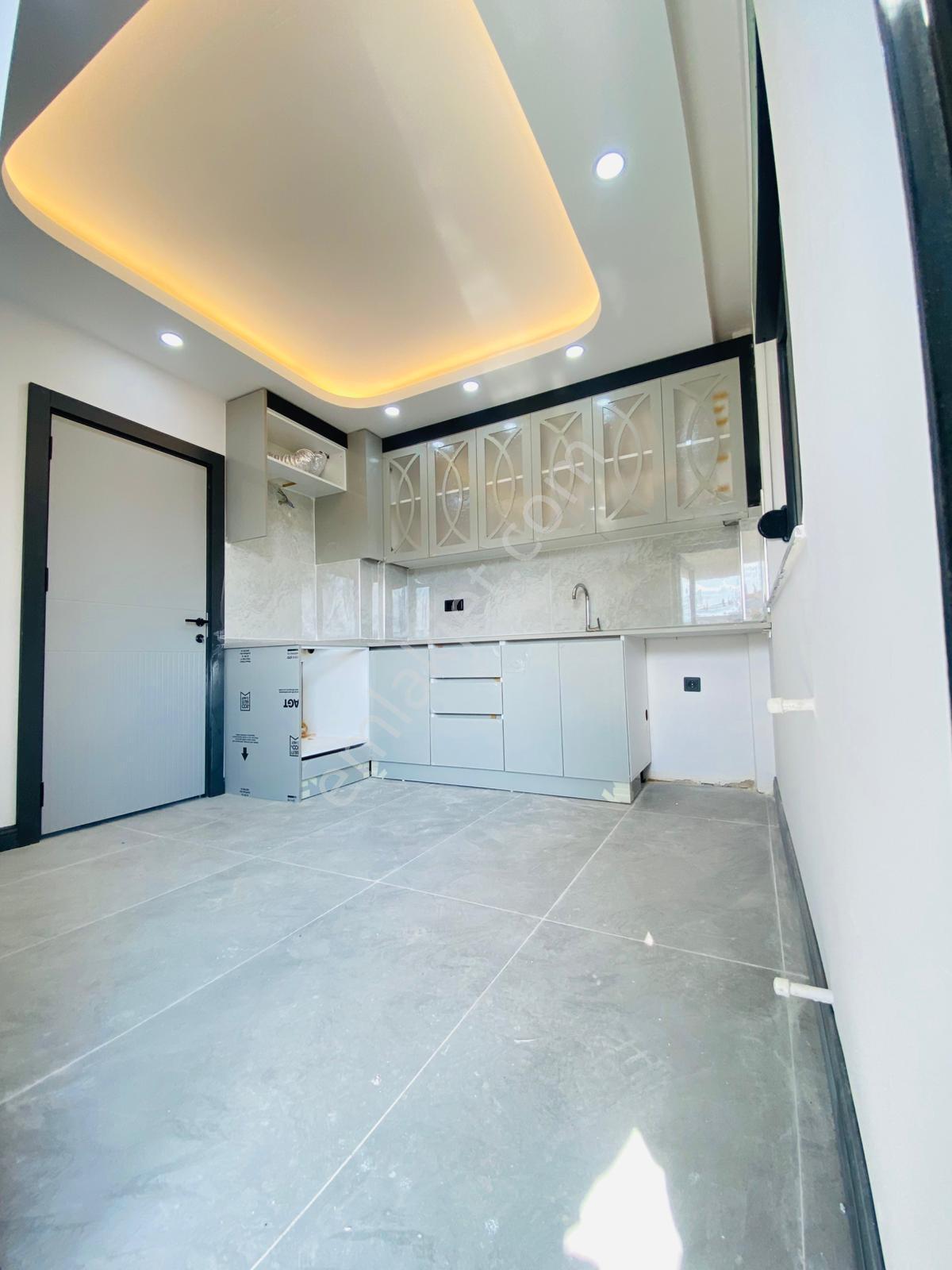 Varsak Karşıyaka Site'de Asansörlü 2.kat 2+1 100 M² Lüks Daire - Görsel 8