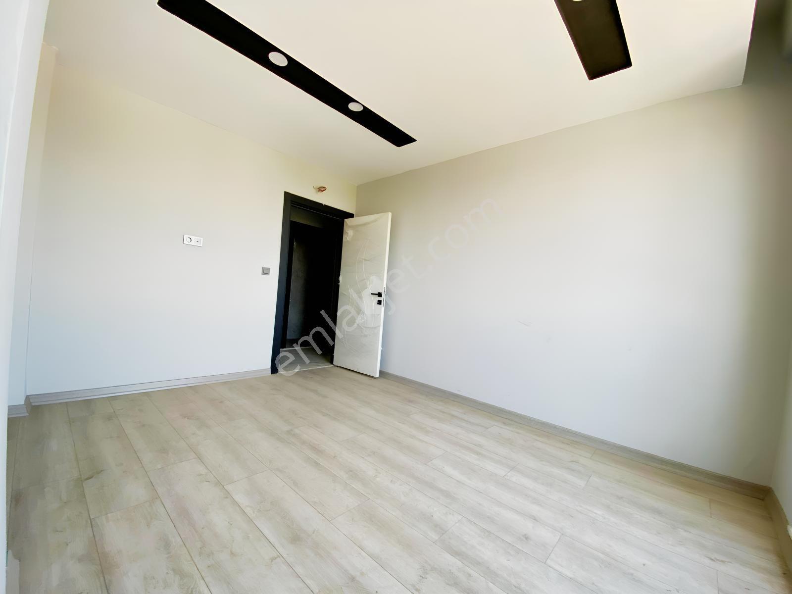 Havuzlu Site'de Sıfır Asansörlü 4.kat 2+1 100 M2 Satılık Daire - Görsel 5
