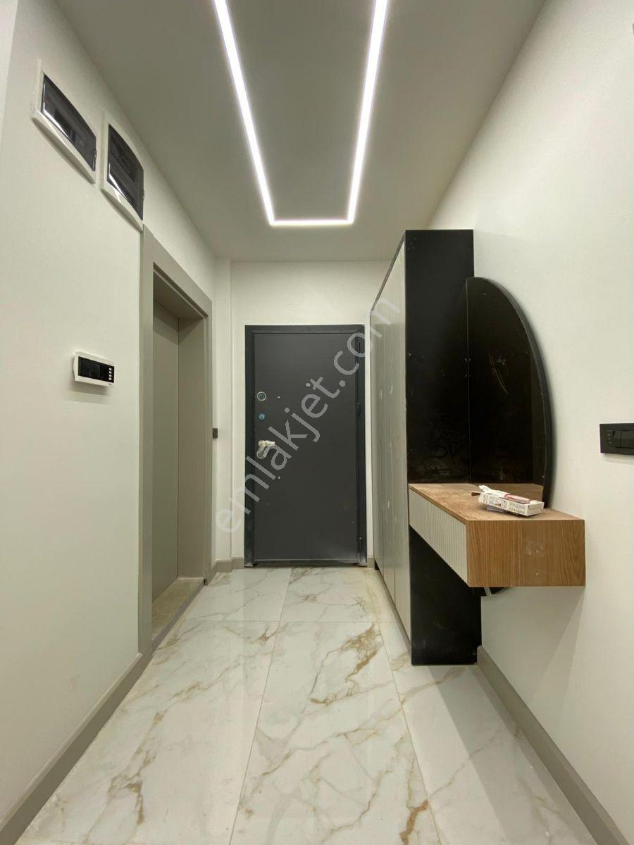 Aydoğmuş Mahallesi'nde Havuzlu 3.kat 2+1 110 M² Lüks Daire - Görsel 23