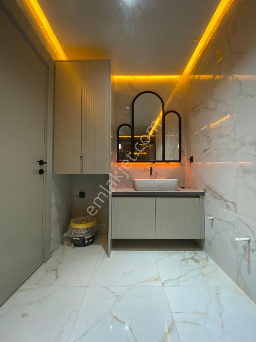 Aydoğmuş Mahallesi'nde Havuzlu 3.kat 2+1 110 M² Lüks Daire - Görsel 22