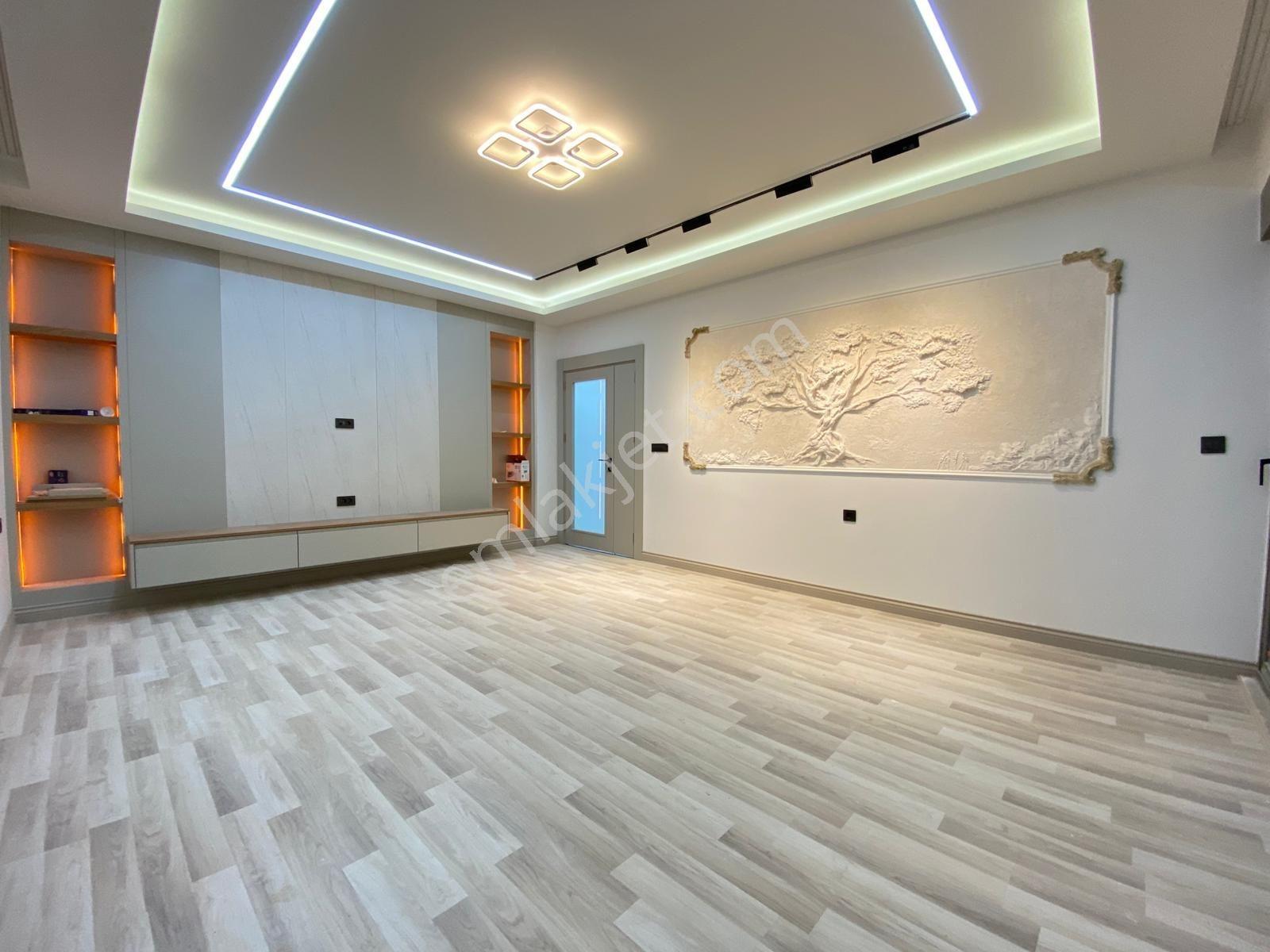 Aydoğmuş Mahallesi'nde Havuzlu 3.kat 2+1 110 M² Lüks Daire - Görsel 20