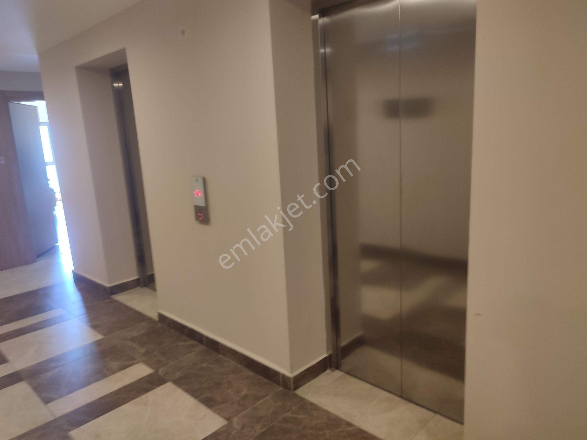 Nef Sancaktepe'de Muhteşem Manzaralı, Kiralık 1+1 Daire - Görsel 6