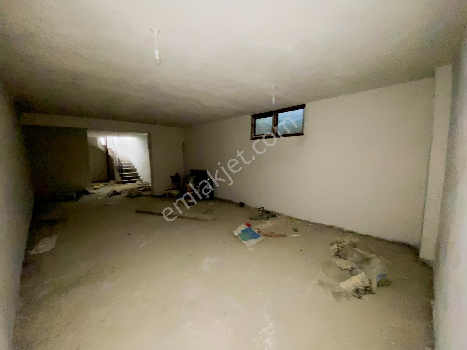 Cadde Üzerinde Sağlık Ocağı Karşısı Sıfır 3 Katlı 200 M² Dükkan - Görsel 15