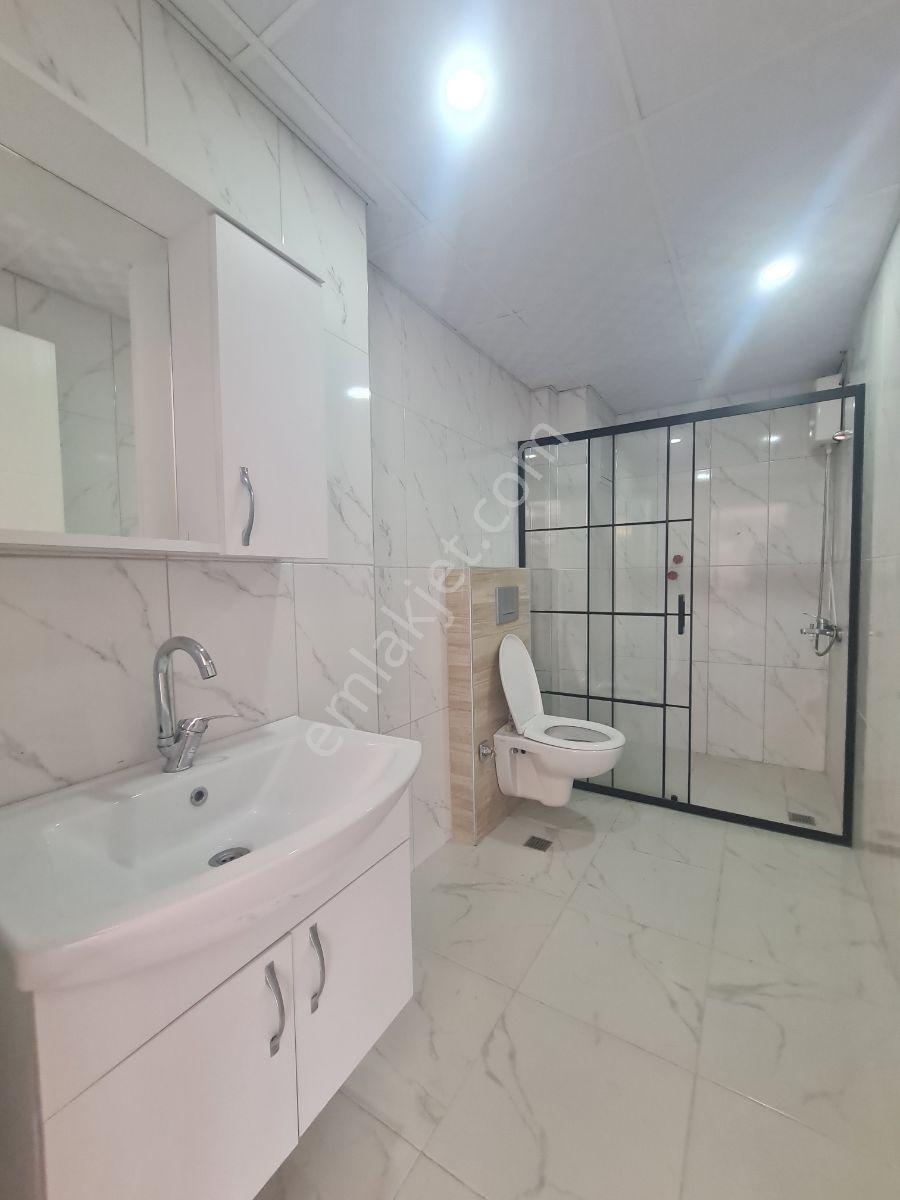 Tramvaya Yakın 1.kat 1+1 65 M² Asansörlü Daire - Görsel 7