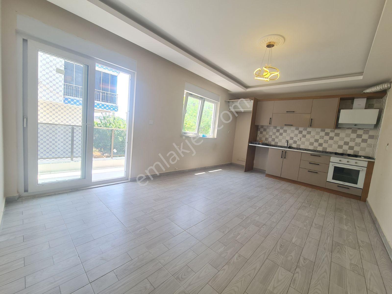 Tramvaya Yakın 1.kat 1+1 65 M² Asansörlü Daire - Görsel 3