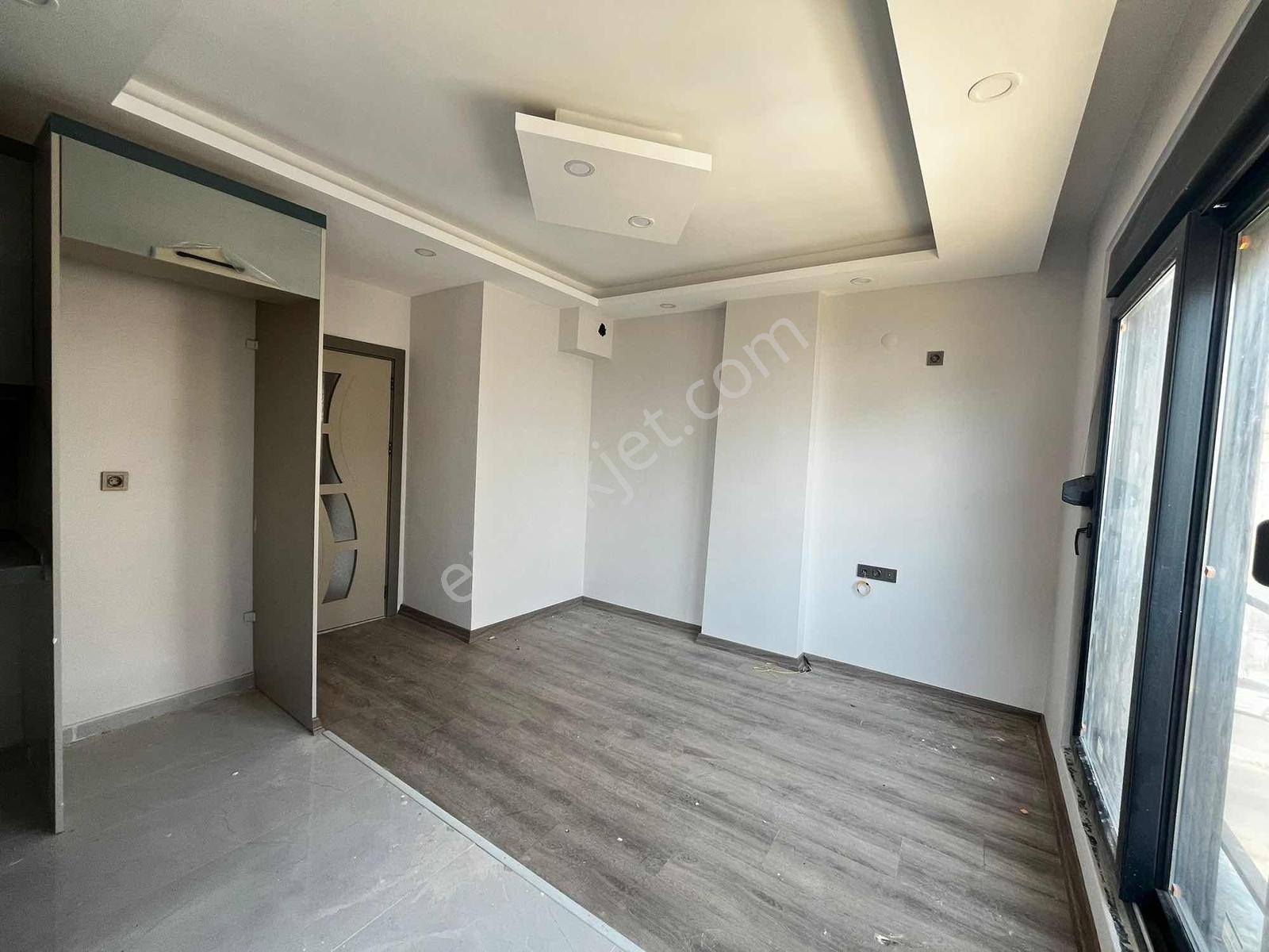 Cadde Üstü Araç Takasına Uygun Asansörlü Fırsat Daire - Görsel 19
