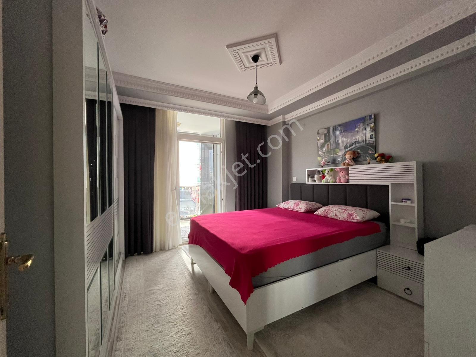 Gödene Cadde Üzeri 175 M2 Geniş Masrafsız Okullar Bölgesinde 3+1 - Görsel 16