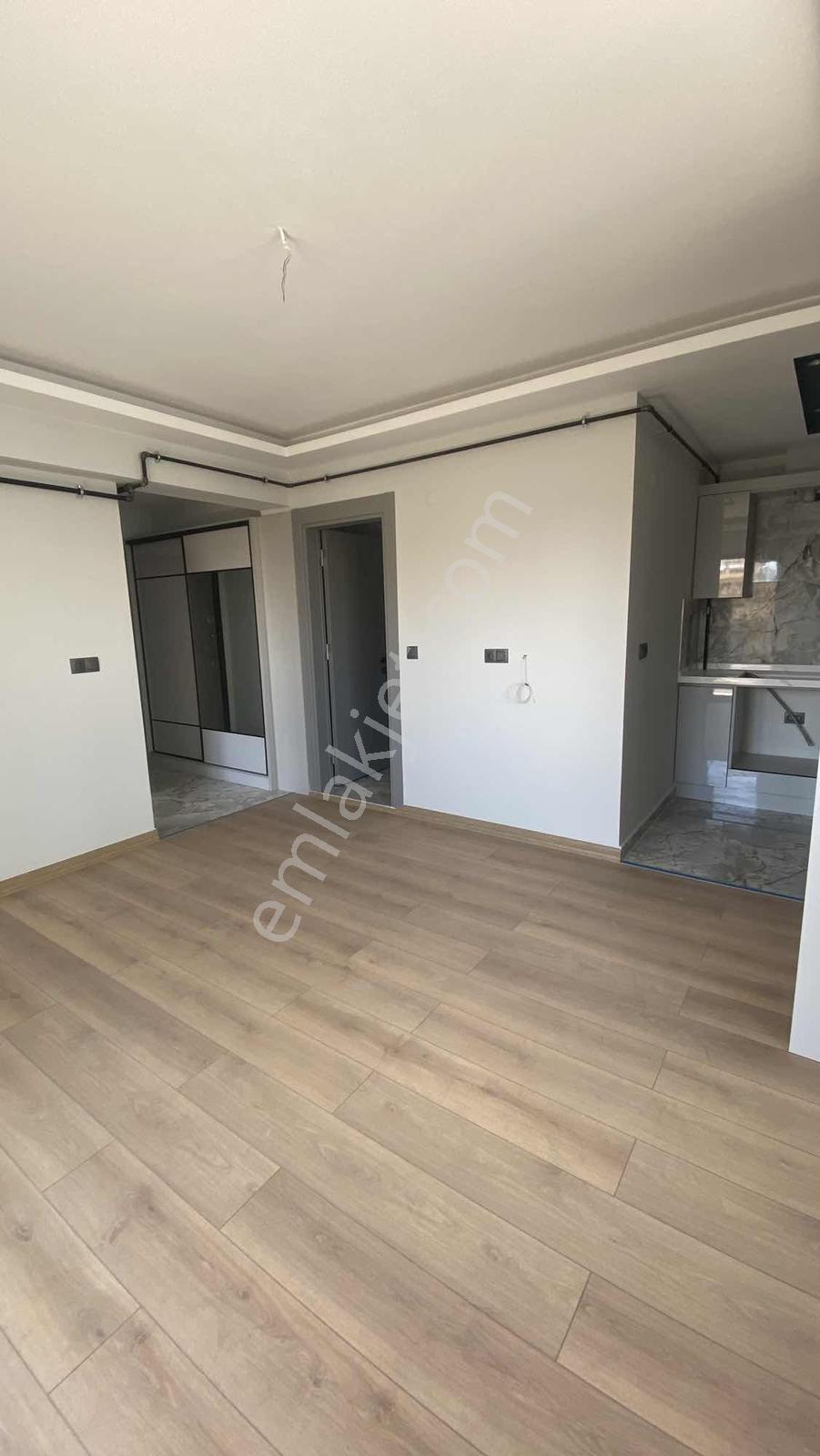Efeler Mesudiye Mahallesinde Ferah 1+1 Sıfır Daire - Görsel 9