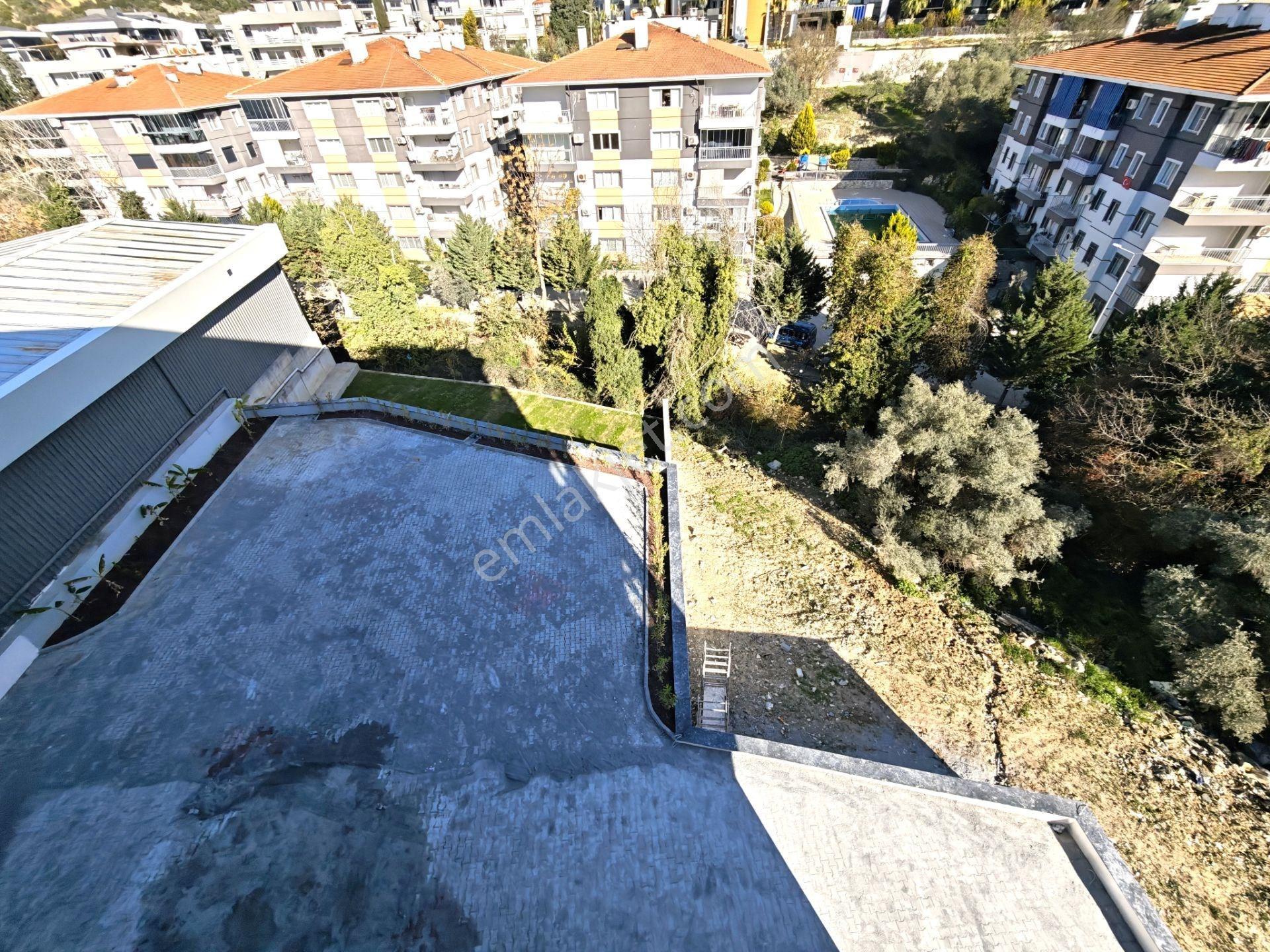 Kuşadası Kirazlı Yolu Satılık Ara Kat Sıfır 3+1 Daire - Görsel 18